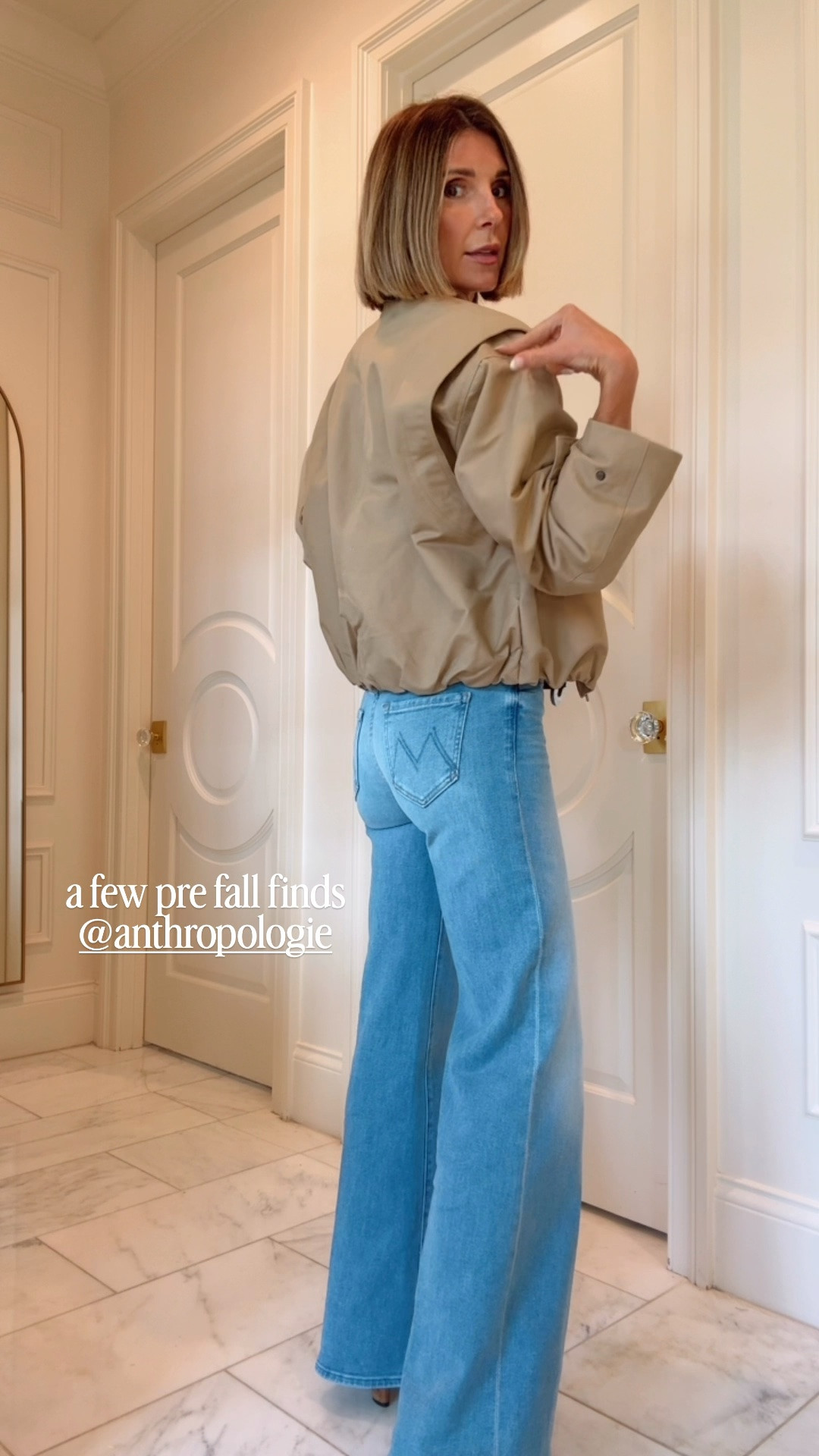 These are the jeans I recommend over and over. They hug you in all the right places, have the perfect slight stretch, and the wash is SO good. Back in stock just in time for fall!