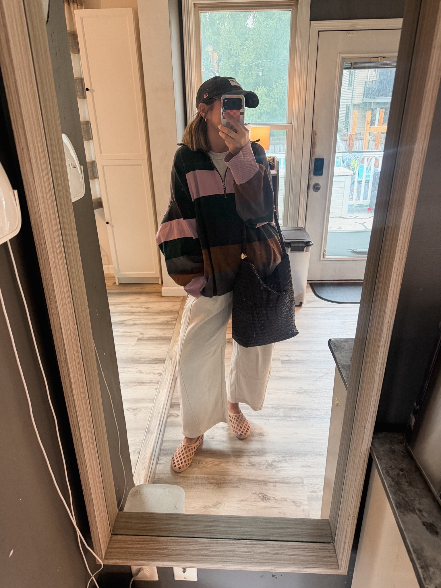 Comfy rainy day outfit

#LTKootd #LTKMidsize