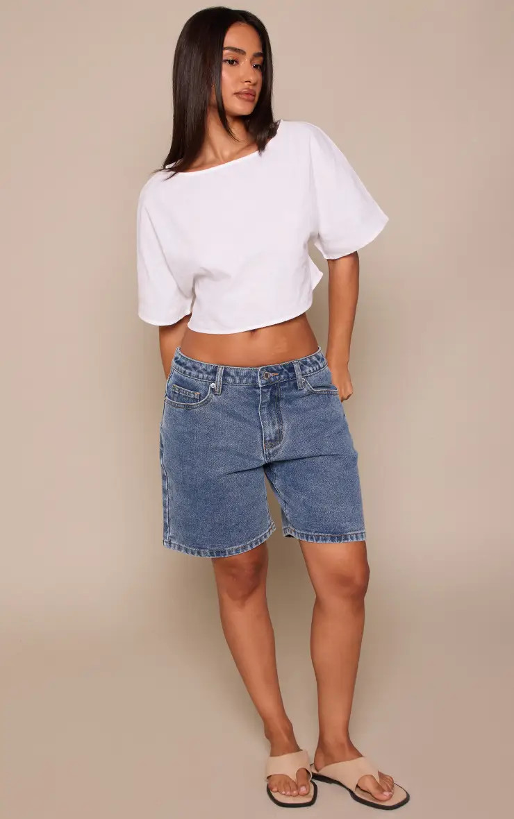 Petite Mid Blue Wash Low Rise Baggy Boyfriend Shorts | PrettyLittleThing UK