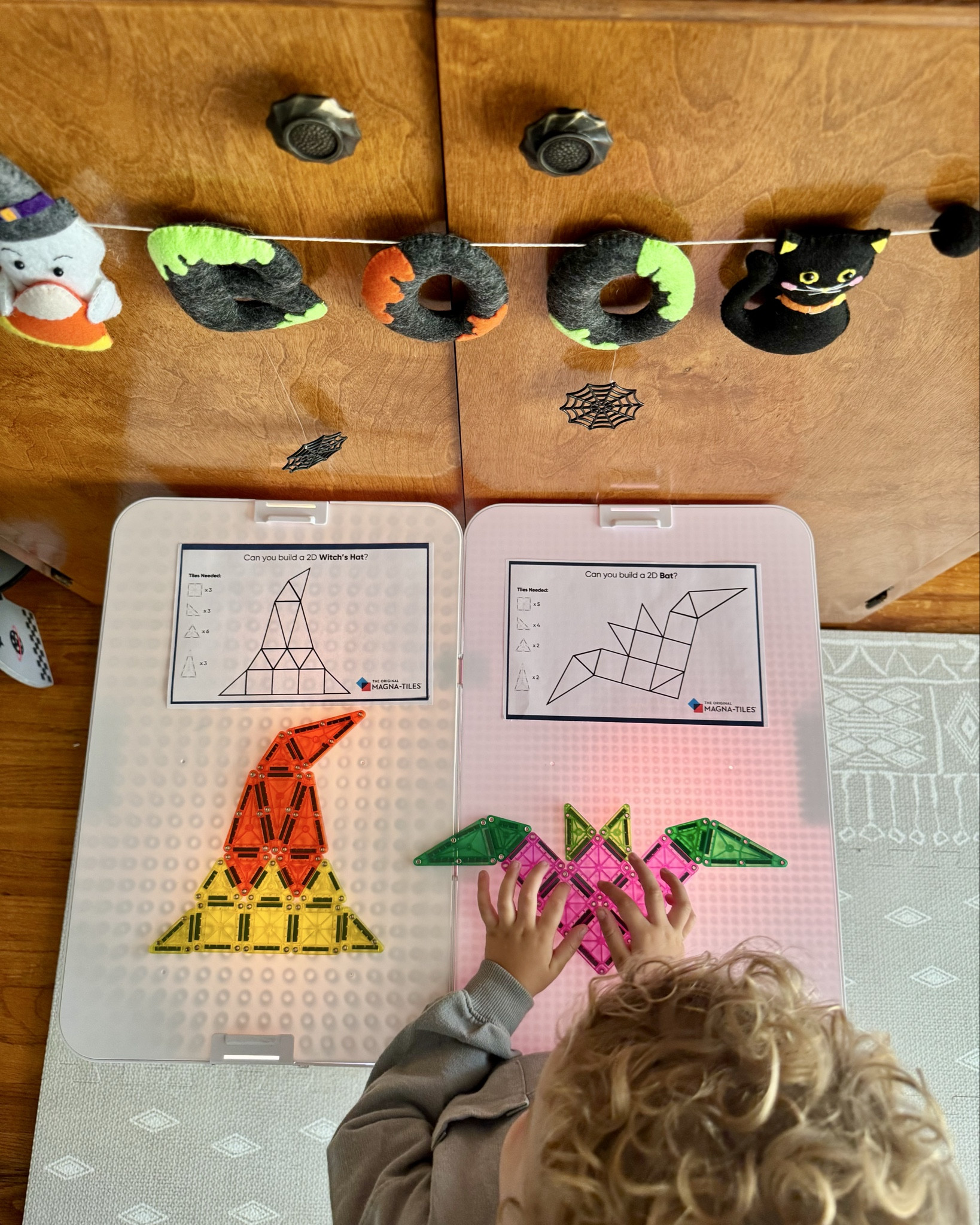 Can you build a bat and witch’s hat? We found these free printables on @magnatiles site and got right to building with our microMAGS. Perfect for Halloween fun and learning!! 
•
•
•
Dawn15 saves at @magnatiles 🧡💜
👻Boo banner: @jenandgeo.shop 
Carryplay table: @kingdomplayroom (Dawn10) 

#microMAGS #magnatiles #2Dbuild #freeprintable #halloween #buildandlearn #lighttable 