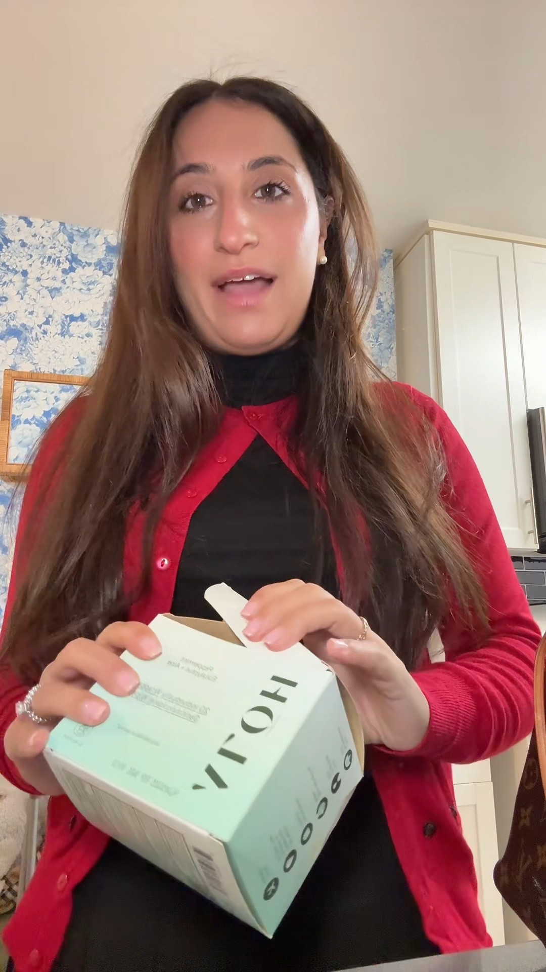 My latest obsession for sick season are these Aloh hand sanitizing wipes and spray ! 

#LTKselfcare #LTKHoliday #LTKSeasonal