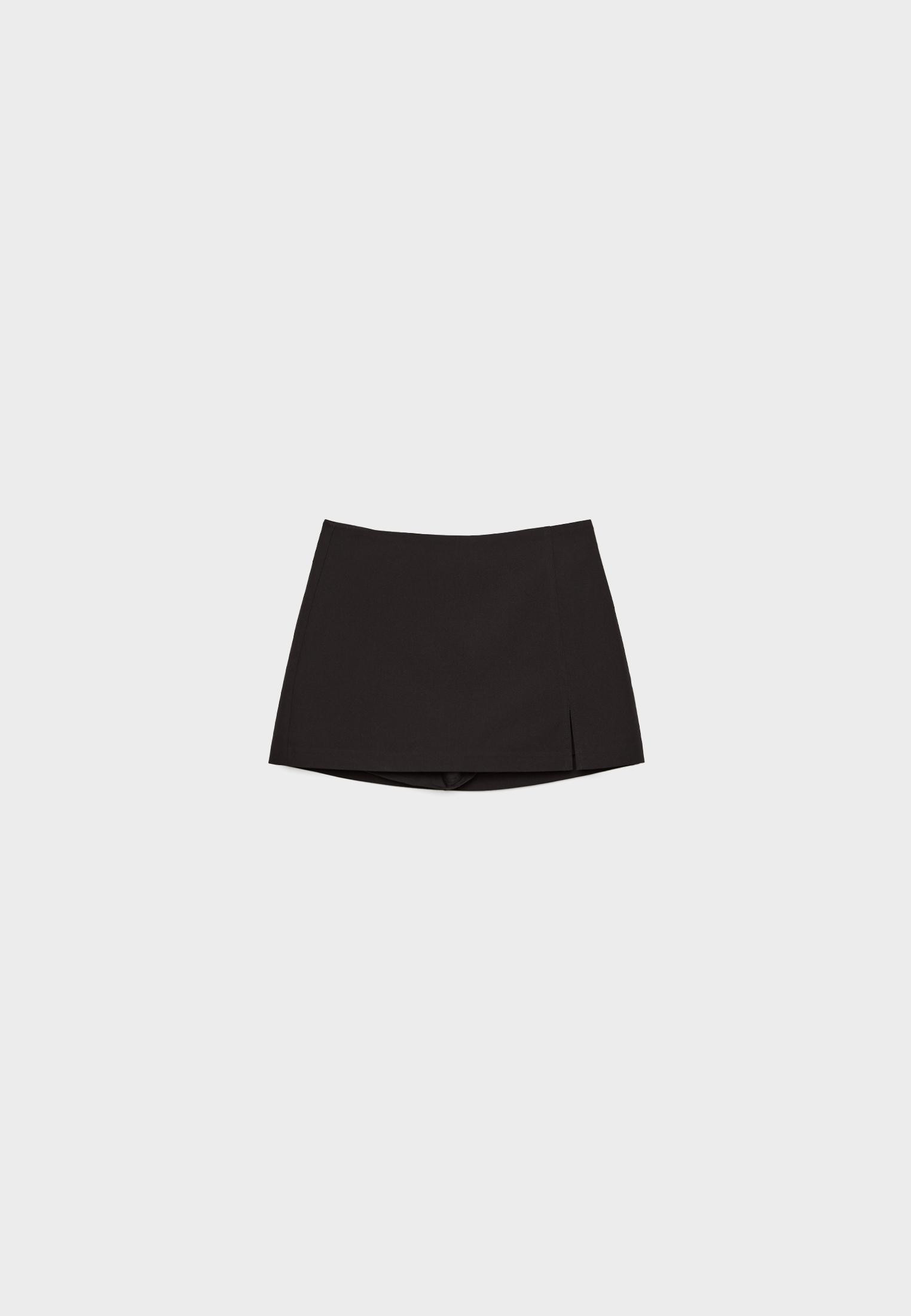 Skort with side slit - Women's fashion | Stradivarius United Kingdom | Stradivarius (UK)