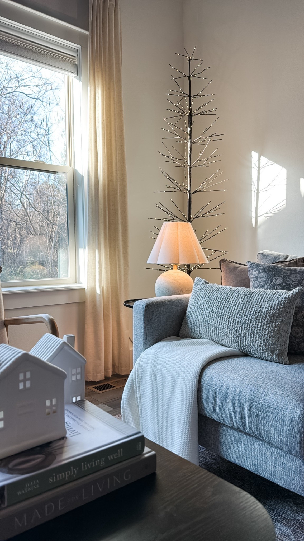 Highly recommend putting a Christmas tree in every corner of your home. ✨🎄

#ad #liketkit #LightShare @shop.ltk



#LTKSeasonal #LTKHoliday #LTKFindsUnder100