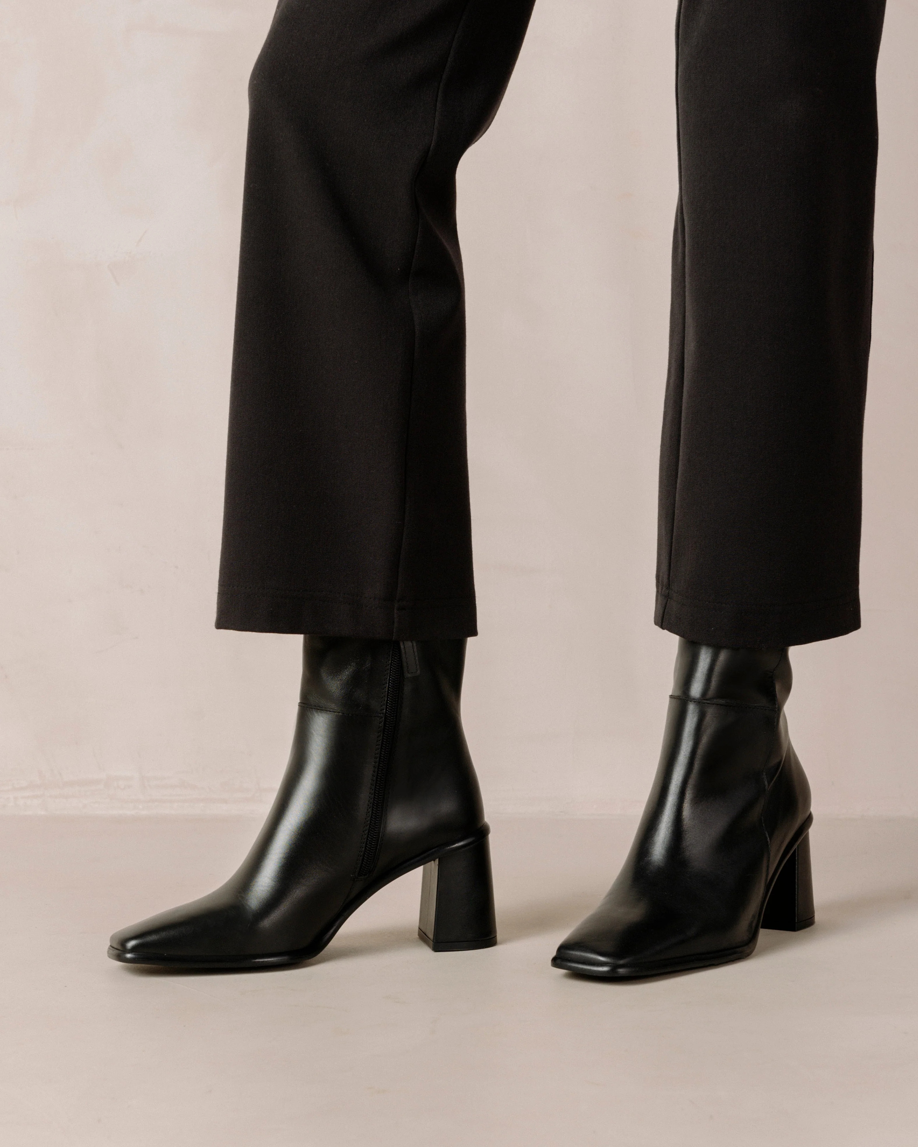 West Total Black | ALOHAS | Alohas AU