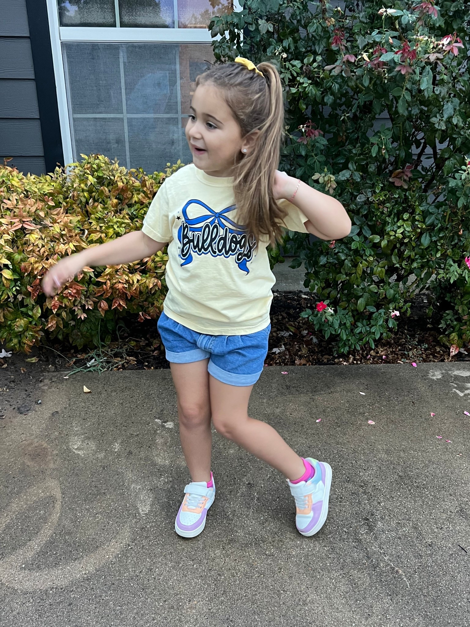 Happy Friday and the kickoff to EK’s birthday weekend! She gets to celebrate with all her friends in her class today, then we’re celebrating her all weekend! I can’t believe my baby will be 5 on Sunday 🥺 what a blessing she is to us and everyone who knows her! 💖

Shorts + shoes: Target 

#LTKKids #LTKShoeCrush #LTKFamily