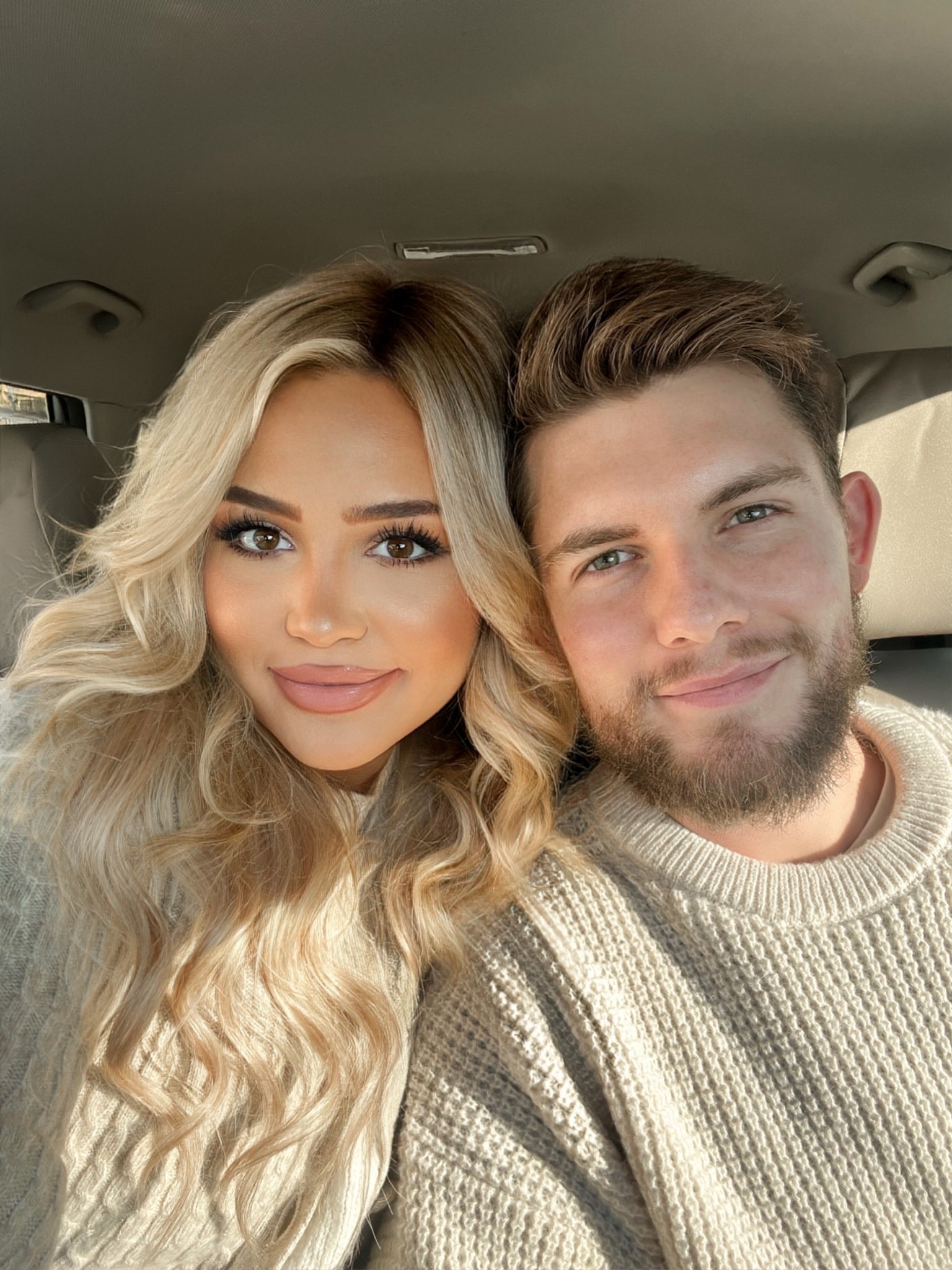 Christmas card photos ready! ❤️

#LTKFindsUnder100 #LTKootd #LTKTravel