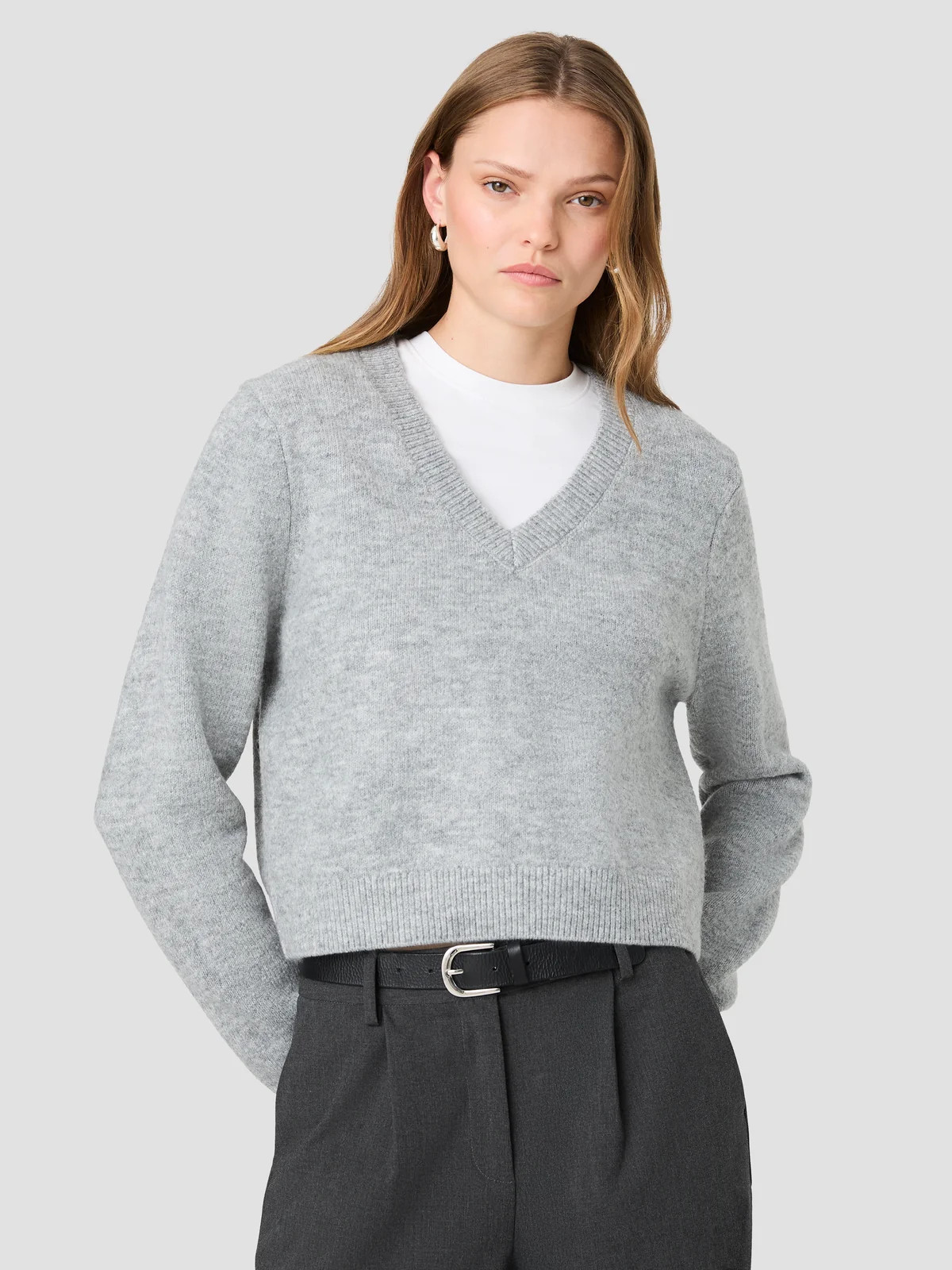 SUZIE KNIT V-NECK PULLOVER SWEATER | French Connection (US)