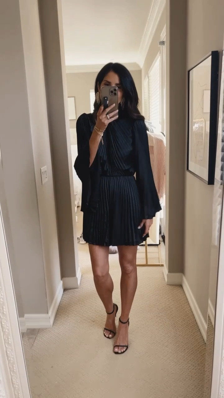 This romper is so beautiful! I love the pleats and the knotted detailing on the neck! I’m just shy of 5’7 and wearing an XS. @express #expresspartner #expressyou

#LTKunder100 #LTKstyletip #LTKwedding