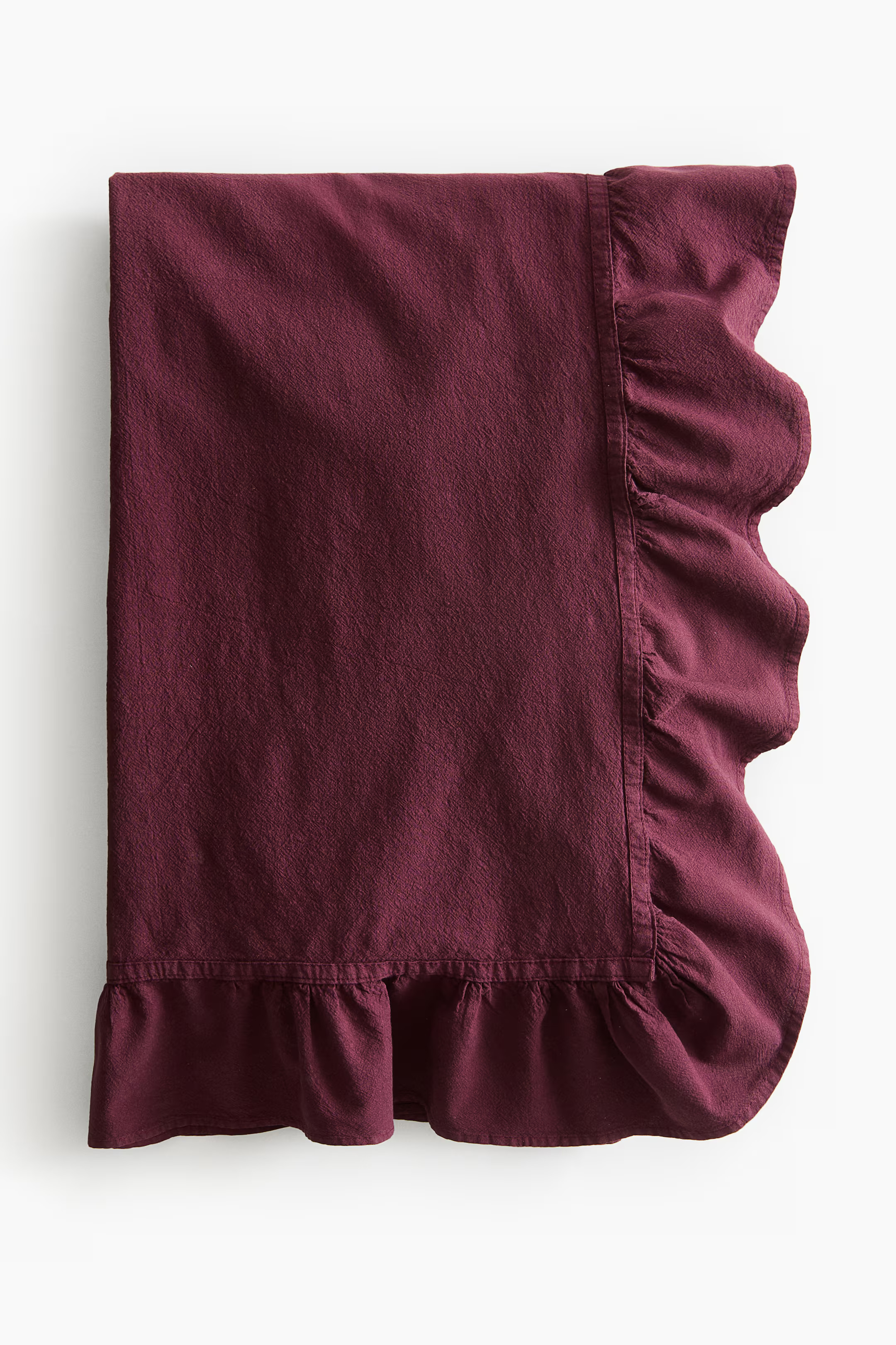 Frill-trimmed tablecloth | H&M (UK, MY, IN, SG, PH, TW, HK)