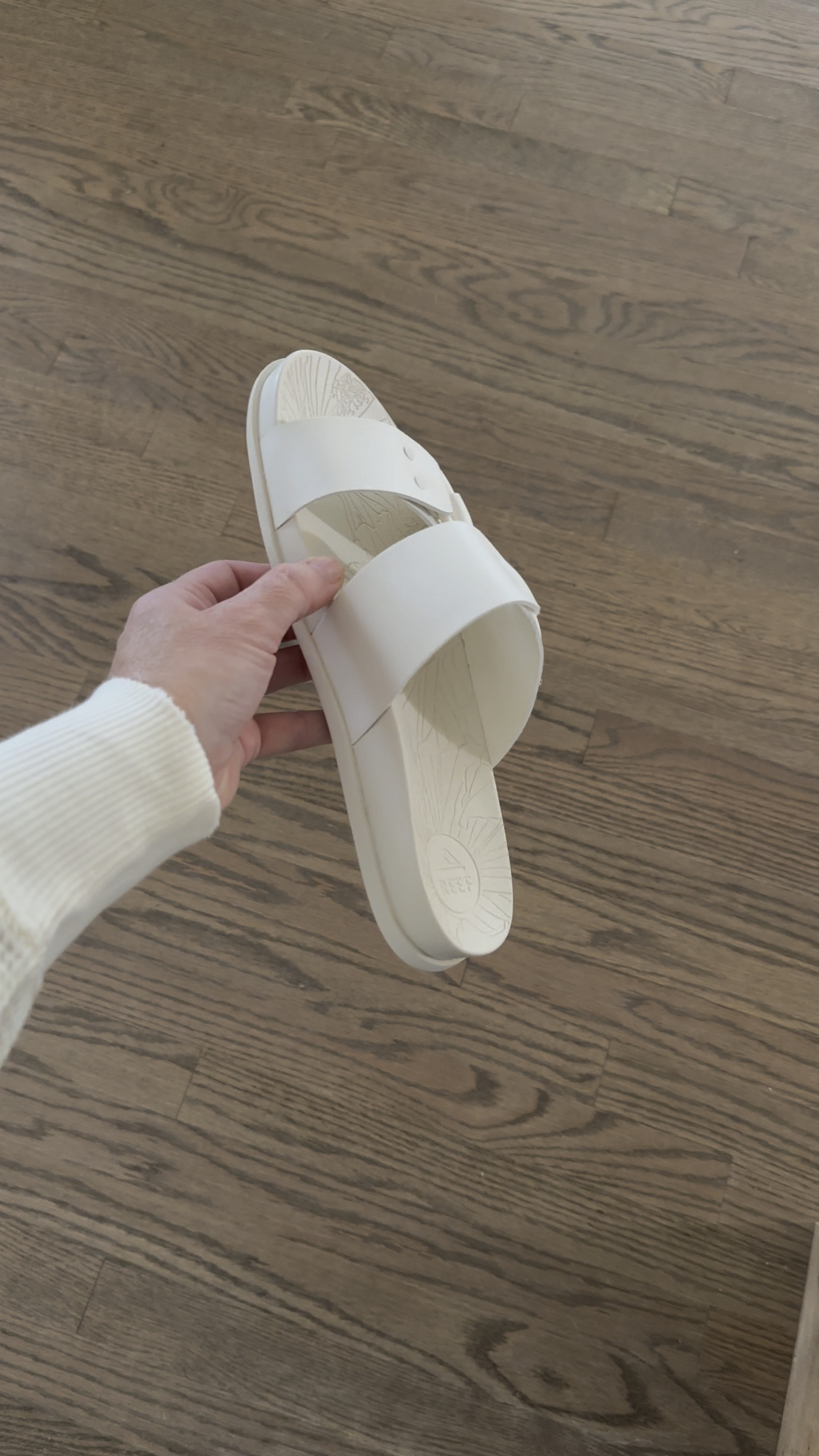 REEF cushion Vera Cruz 
True to size and SO comfy! 


#LTKfindsunder100 #LTKshoecrush #LTKGiftGuide