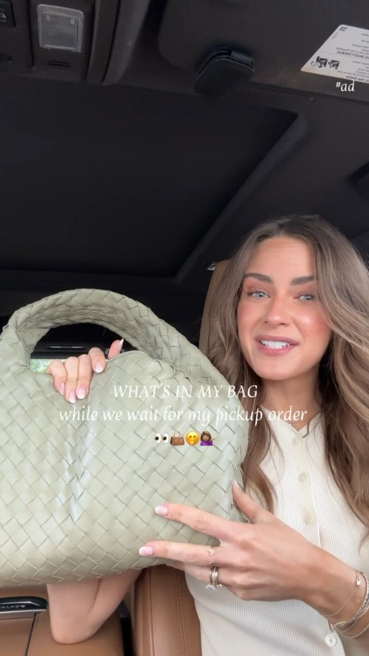 #ad WHAT’S IN MY BAG I always love to watch these & would love to know the most random thing you’ve found in your bag. I think a snail or a rock Emmett found takes the cake for me & always soo many snack wrappers. One thing I’m never without is a tampon just in case! Even if I may not need it– nothing is more girl’s girl coded than having something on hand that could help another woman in need. I love the @thisislperiod brand because they are made with 100% organic cotton & no synthetic pesticides, rayon, or fragrances. Plus, the applicator is BPA free. If you haven’t swapped your tampons for something cleaner, now is the time! It’s such an easy switch. You can find these at your local @Target & I also have them linked here to add to your next online order. #TargetPartner #chooselove #chooseL #ThisisLDesignerSeries #liketkit
