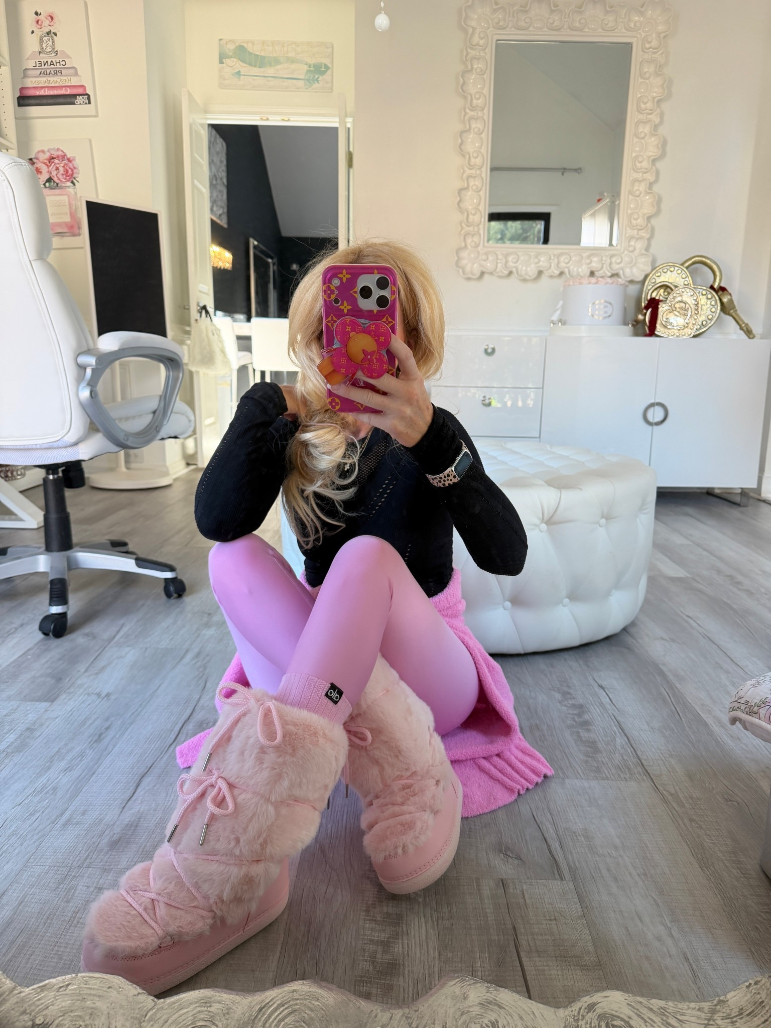 These boots 💖💖💖

#LTKootd #LTKTravel #LTKgrwm