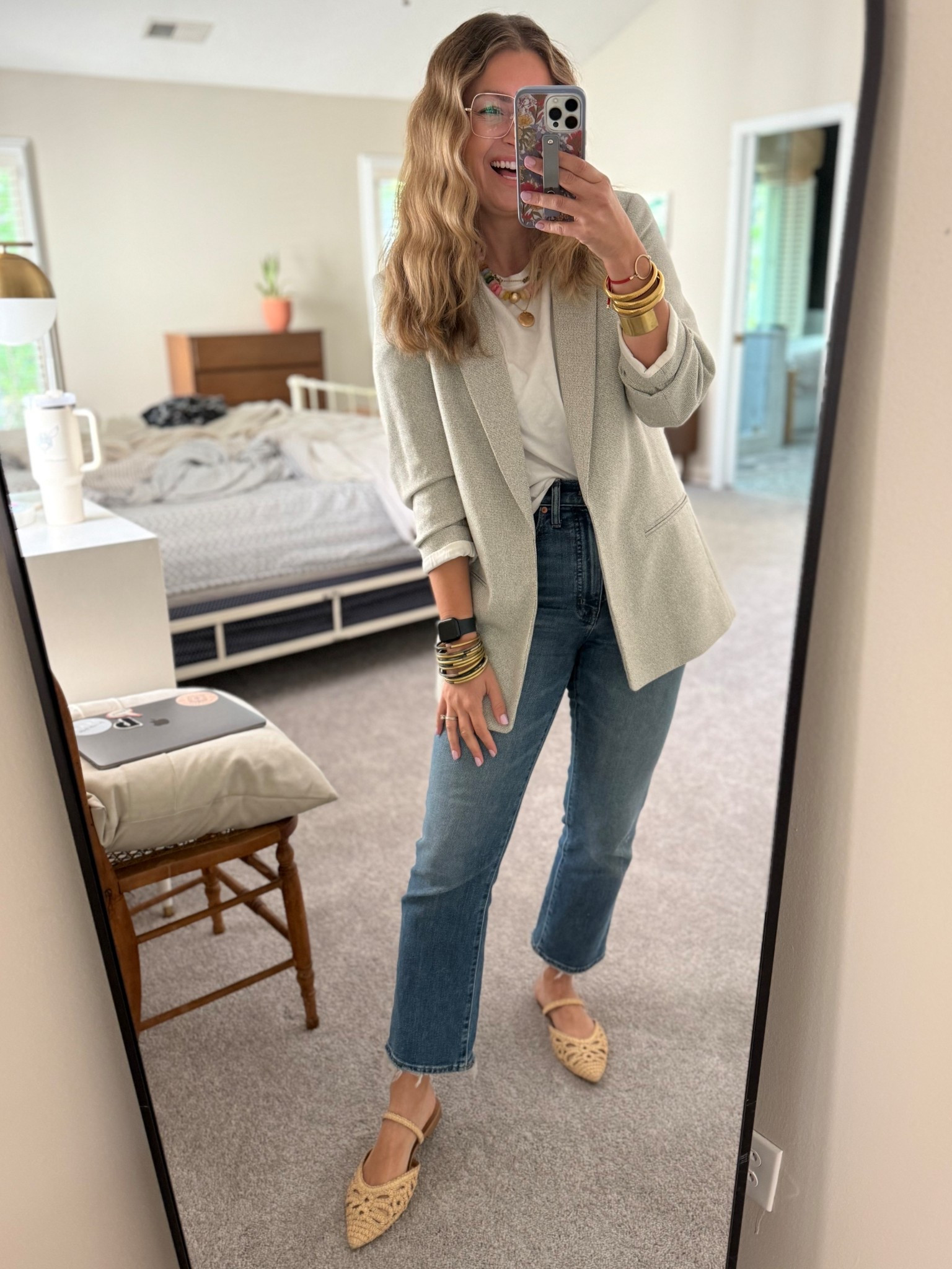 Easy Spring look when it’s cold in the morning and warms up as the day goes on. Most of these pieces are oldies, but goodies for me. Rounded up a few similar ones for you!