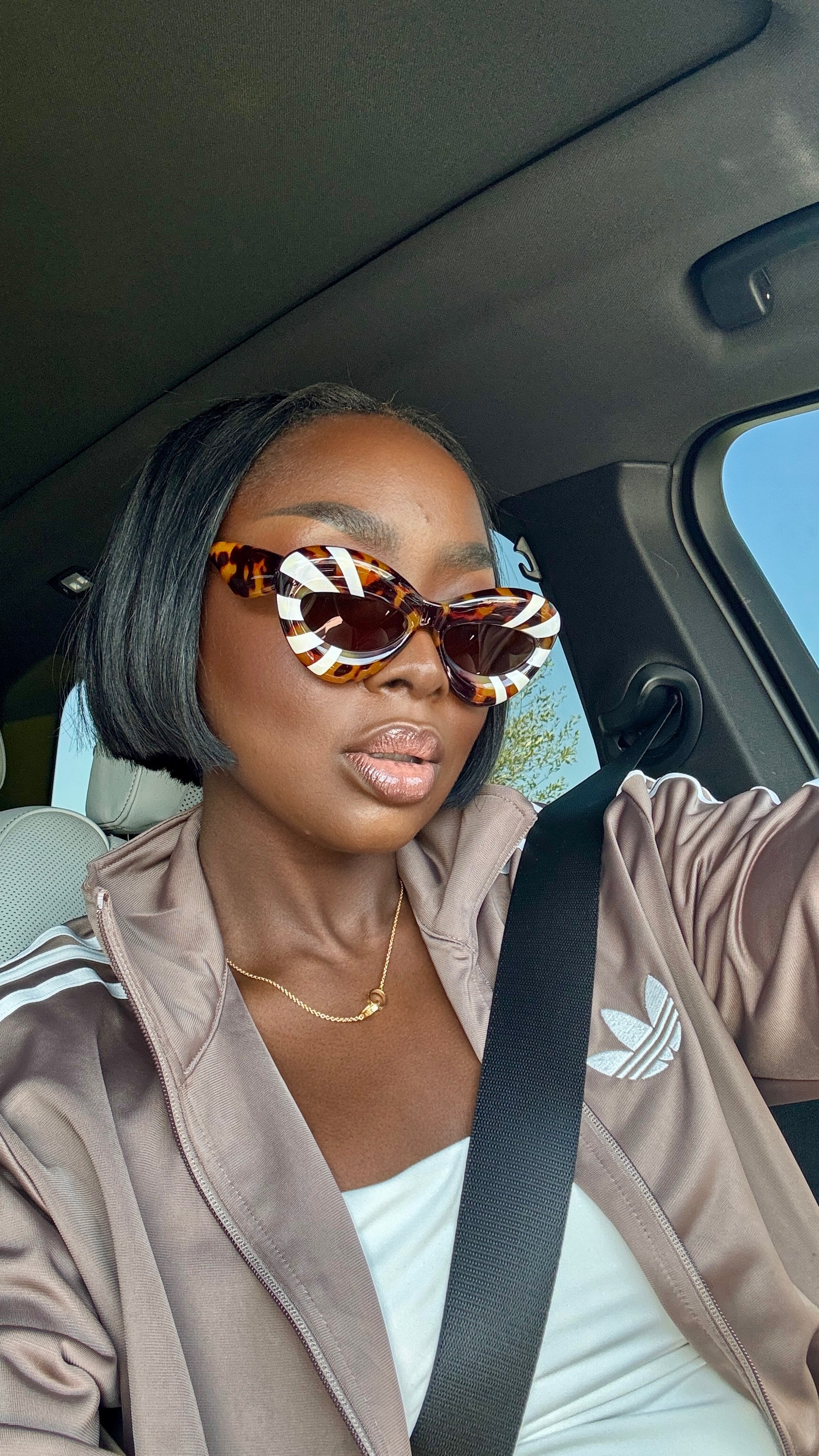 Don’t be alarmed! #BrownSkin #OutfitIdea #AirportOutfit #GetDressed #Motivation


#LTKStyleTip #LTKBeauty