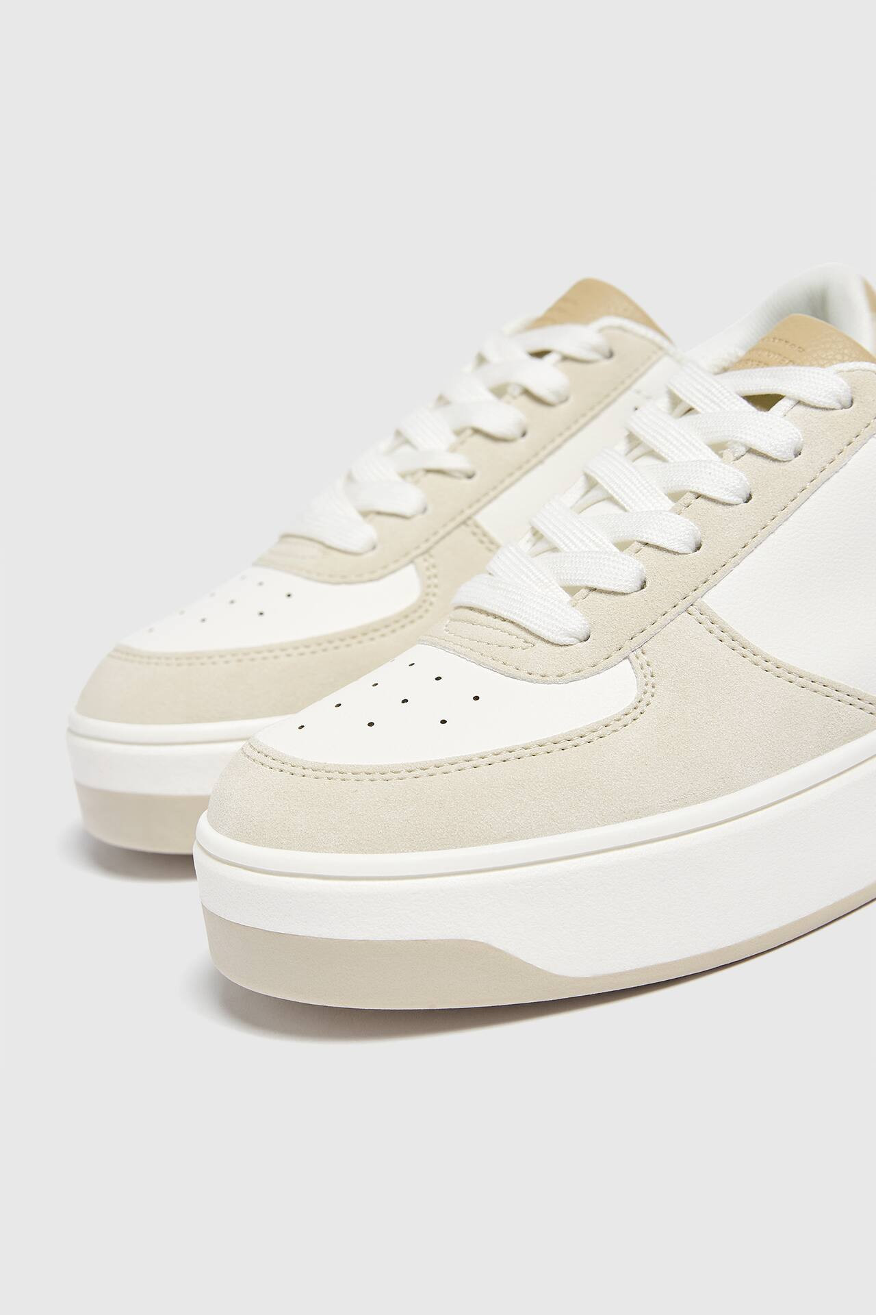 Casual platform trainers | PULL and BEAR UK