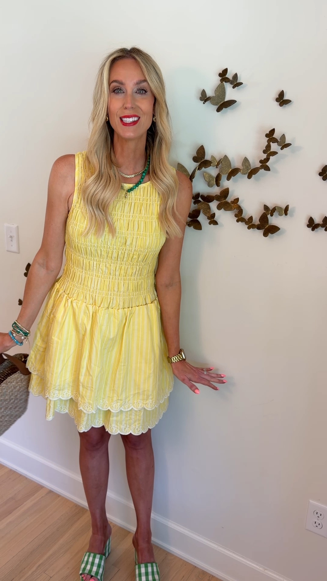 Gorgeous, better yellow dress for spring and summer! ￼