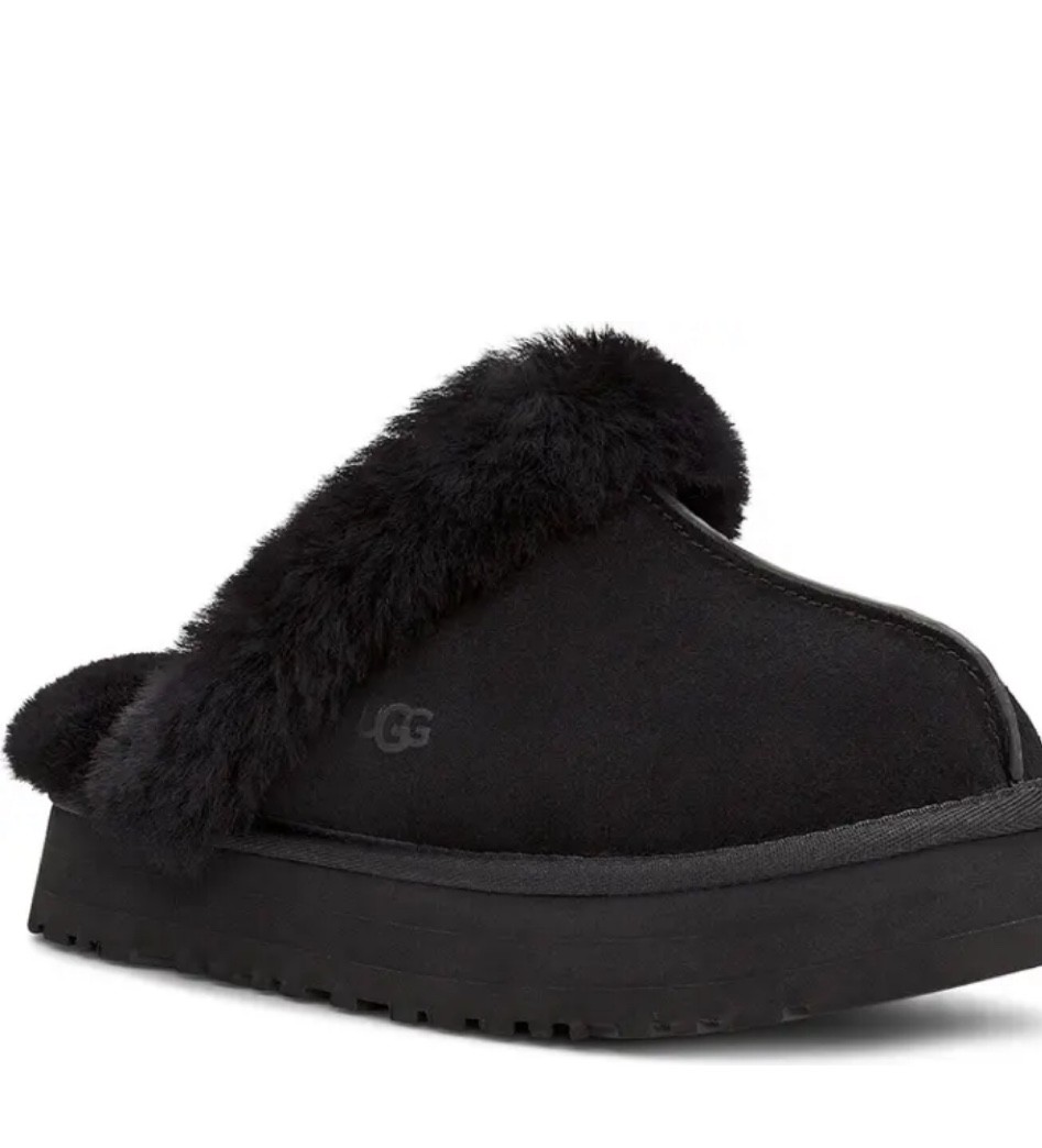 cozyyy for winter 

#LTKshoecrush #LTKHoliday #LTKSeasonal