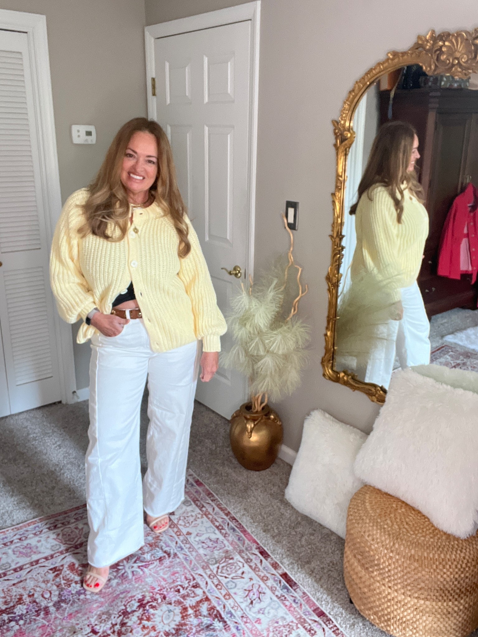 White barrel jeans for Summer.

#LTKActive #LTKgrwm #LTKmomlife