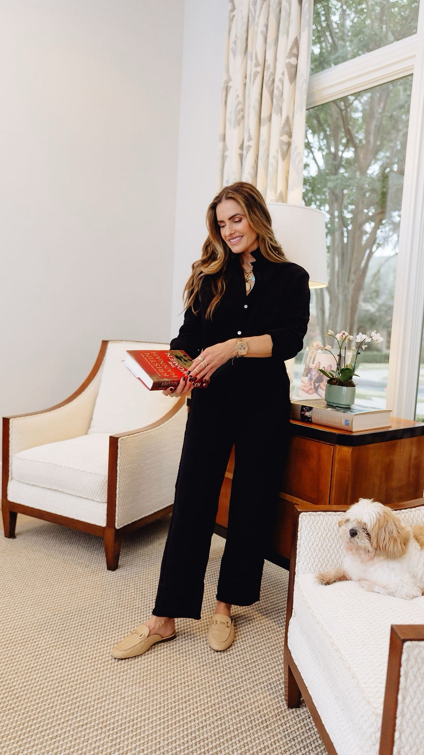 Choosing pieces that feel good, do good, and simplify my holiday season✨

@FrankandEileen is woman-owned, women-led, sustainably focused, and home to some of the softest silhouettes I’ve ever worn. 

Their no-fuss styles let me stay comfortable & confident—so I can spend more time making memories and less time getting ready!

Even more inspiring? Their commitment to give $10 million/10 years toward educating future female leaders. 

A brand with heart, purpose, and incredible style✨

Comment SHOP below to receive a DM with the link to this post on my LTK ⬇ https…

i’m wearing the eileen triple fleece sweatshirt button-down in black (it has the comfort of a super soft sweatshirt in the form of your fav button-down) 

it comes in 11 colors too!! 

i’ve paired it with my catherine sweatpants (shown here in the 29 inch hem) & fyi the 24 inch hem that i also own & love are on sale for just $59 rn & cone in 7 color ways! 

both run tts im wearing a small top & x-small pant

+ im sharing my fav travel blazer the mini belfast sweatshirt blazer (it comes in 7 colors)

& belfast trench coat in the same uber soft triple fleece material as well (it comes in 4 colors rn) 

both run tts im wearing x-small here but for a slouchier look i can also own size small 

 #FrankandEileenPartner and #WearLoveRepeat 

#LTKSaleAlert #LTKGiftGuide #LTKTravel