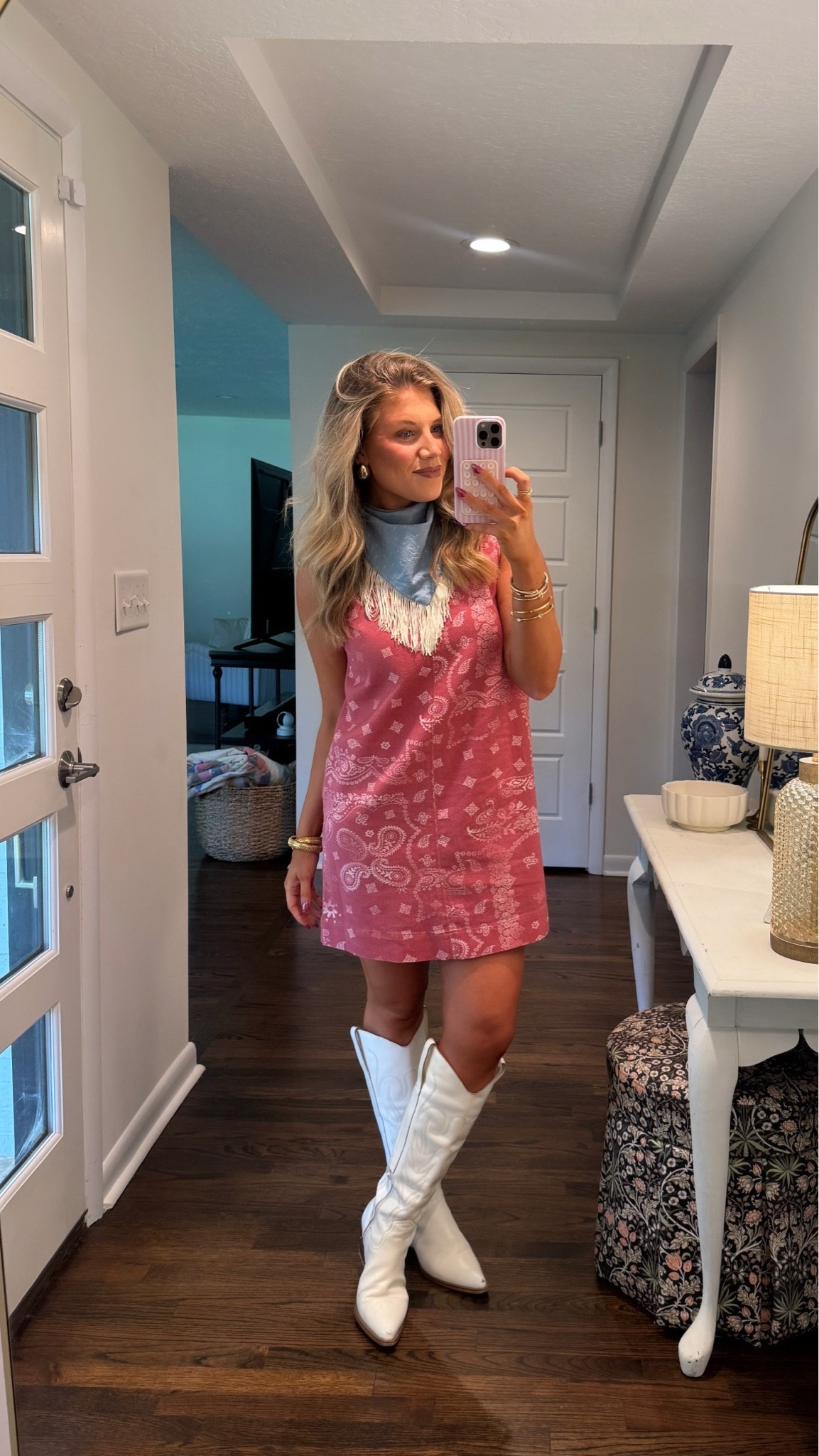 My concert fit for the Chris Stapleton concert!! 🎸 


Wearing size large in dress for more length