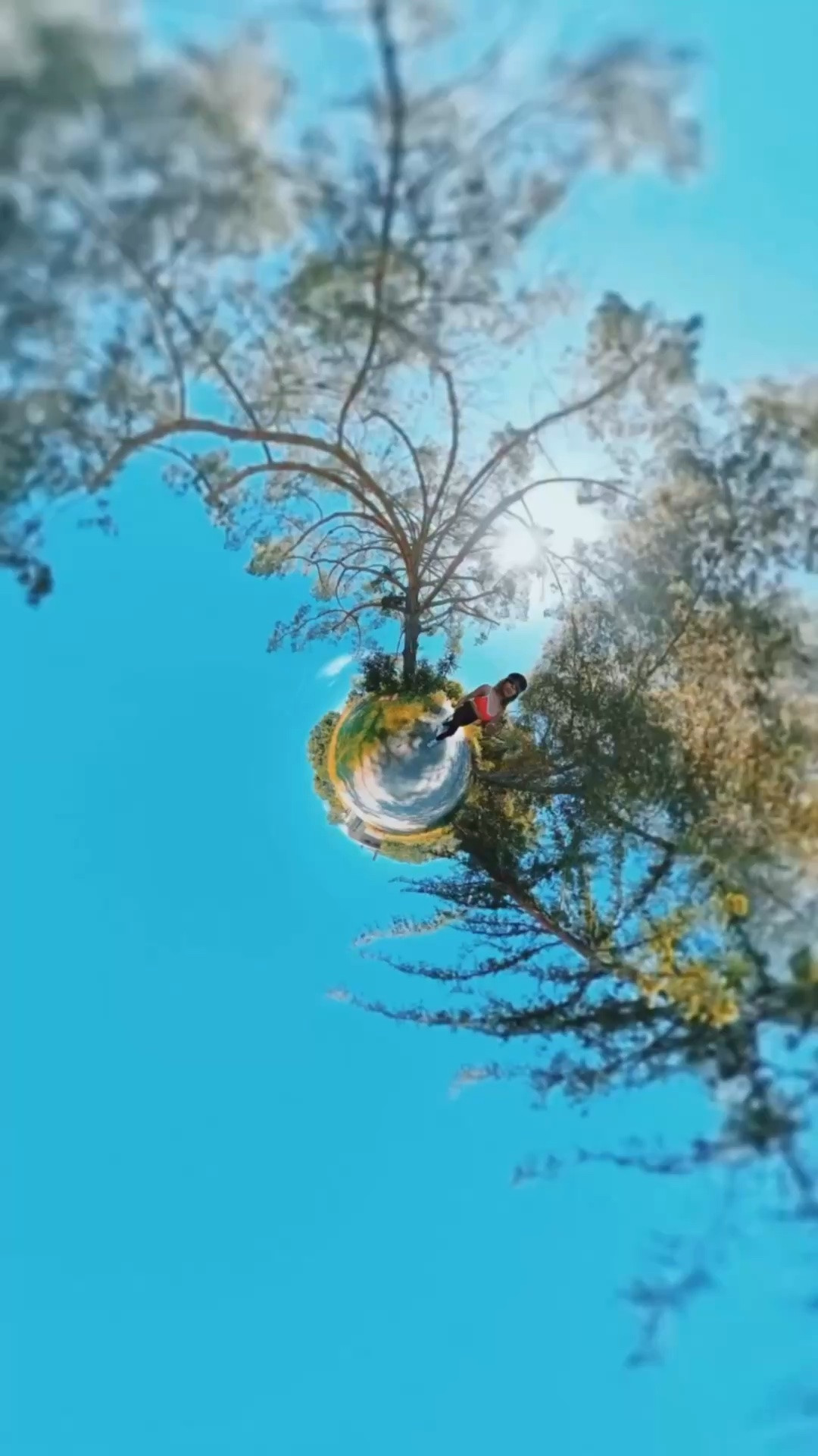 What happens when you change your perspective? ✨

So much can happen when you shift your perspective and think outside of the box and the norm. If you are seeing this, this is your reminder to DO IT! Go farther than you thought you could, because the universe opens up when you BELIEVE and stop being afraid to chase your dreams. That my friends is where the magic is. 🌍 🙌🏽✨

#californiamom #insta360x5 #dreambelieveachieve #californiasunset #dreamyaesthetic