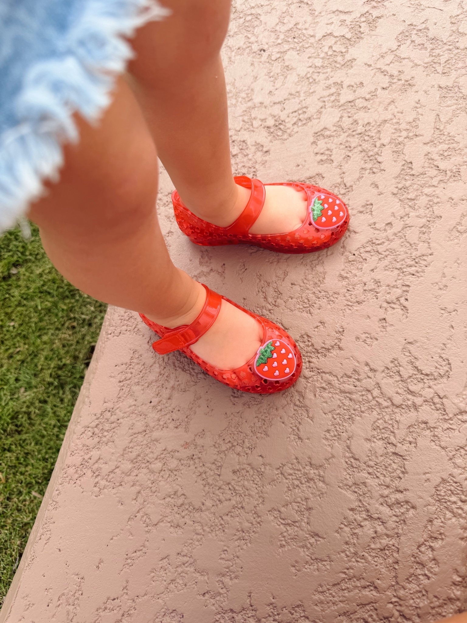 The toddler jelly sandals just get me every summer 🤩

#LTKootd #LTKKids #LTKmomlife