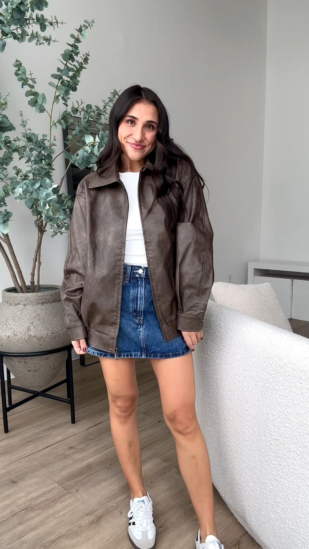 Fall outfit Jean skirt brown leather jacket 