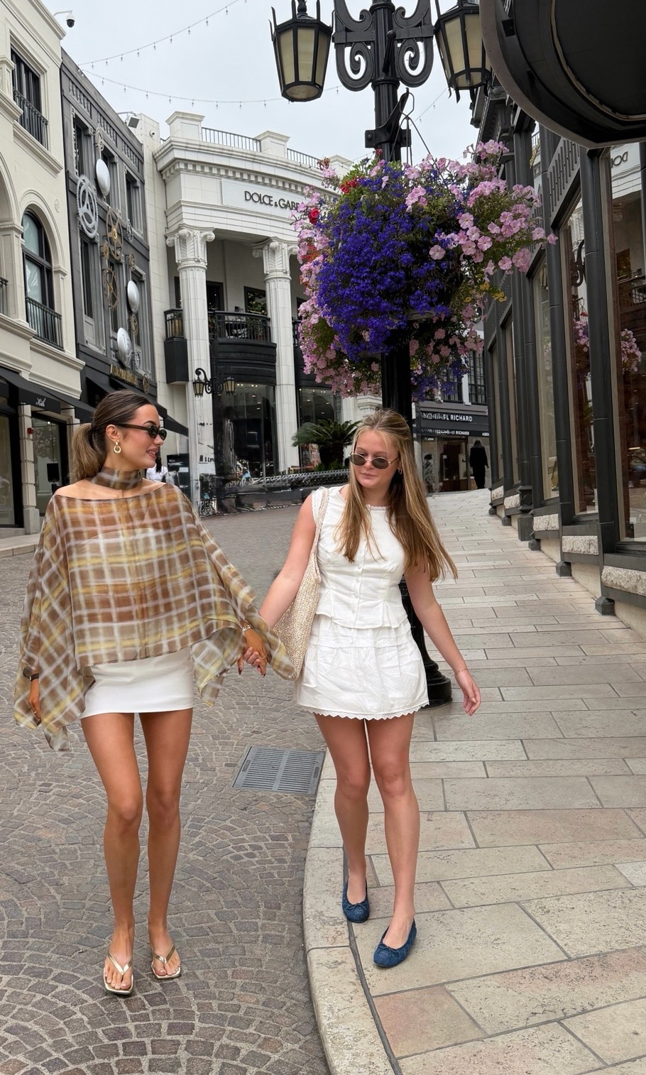 shopping outfit