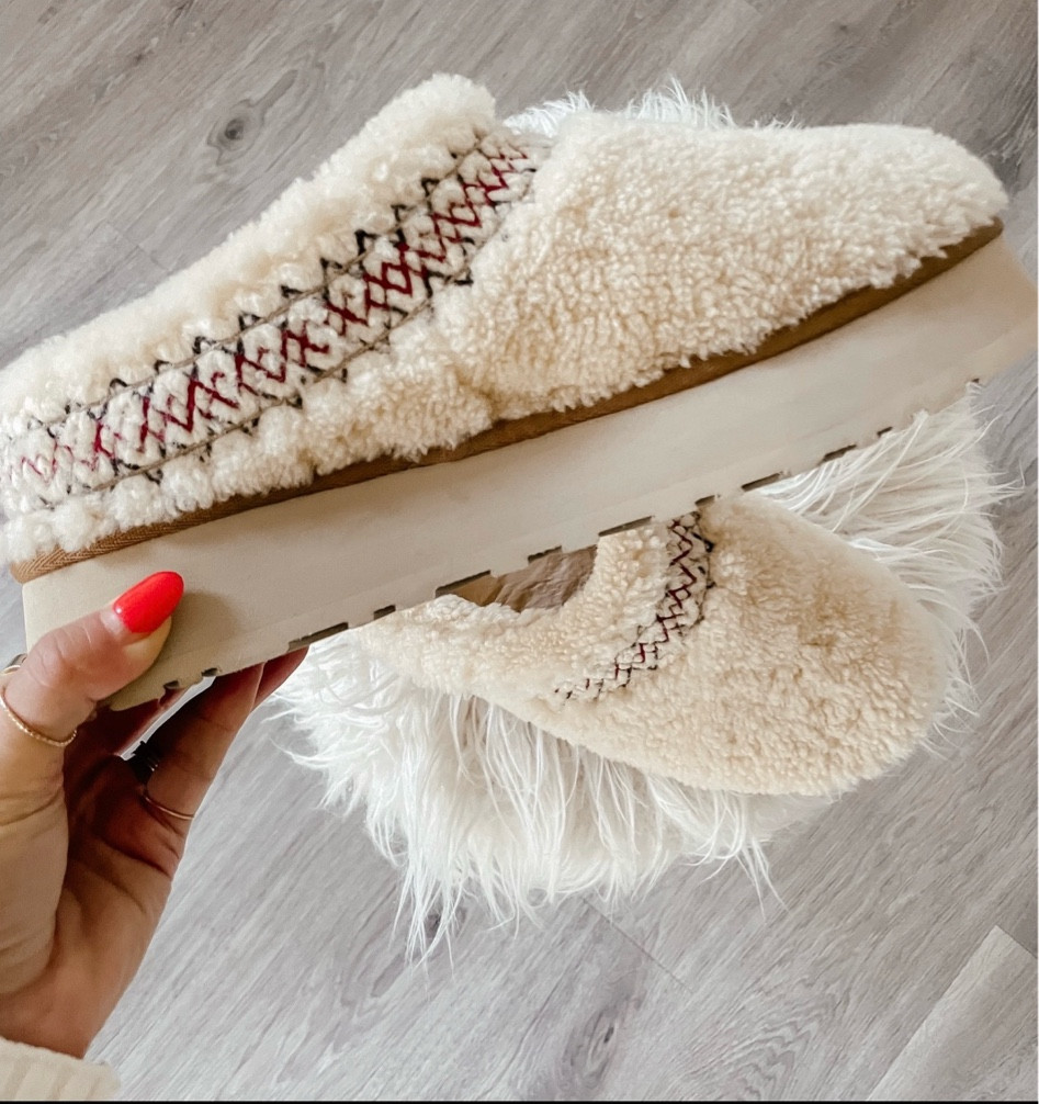 

Ugg tazz restock. Valentine’s Day. Galentines. Mid size style. Winter outfit. Winter fashion. 


Follow my shop @thesuestylefile on the @shop.LTK app to shop this post and get my exclusive app-only content!

#liketkit 
@shop.ltk
https://liketk.it/4teGJ

Follow my shop @thesuestylefile on the @shop.LTK app to shop this post and get my exclusive app-only content!

#liketkit #LTKsalealert #LTKmidsize #LTKmidsize #LTKfitness #LTKsalealert
@shop.ltk
https://liketk.it/4tmg5

#LTKsalealert #LTKfitness