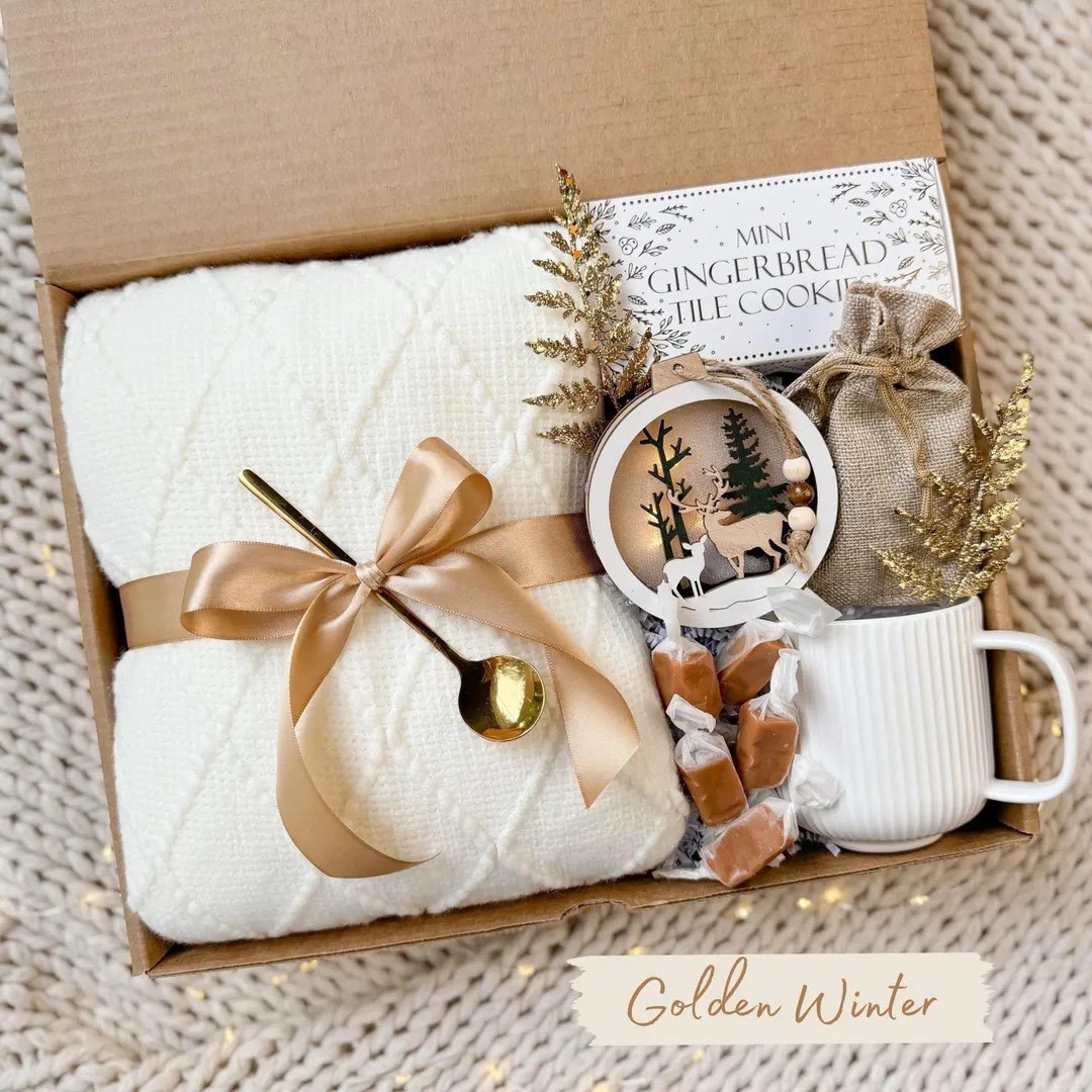 Cozy Christmas Gift Box from Etsy: Soft Throw Blanket, Mug & Treats. 




Christmas gifts | cozy gifts| gifts for her

#LTKselfcare #LTKHoliday #LTKGiftGuide