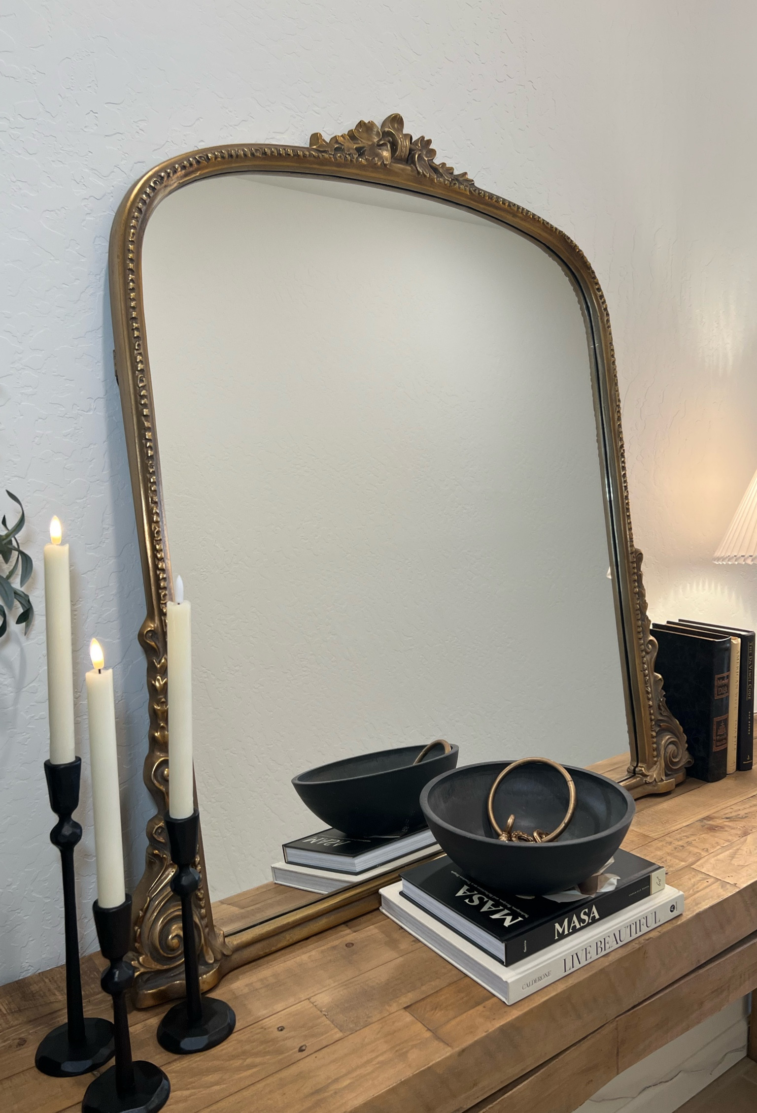 Anthropologie gleaming primrose mirror 

Entryway styling, entryway decor

#LTKStyleTip