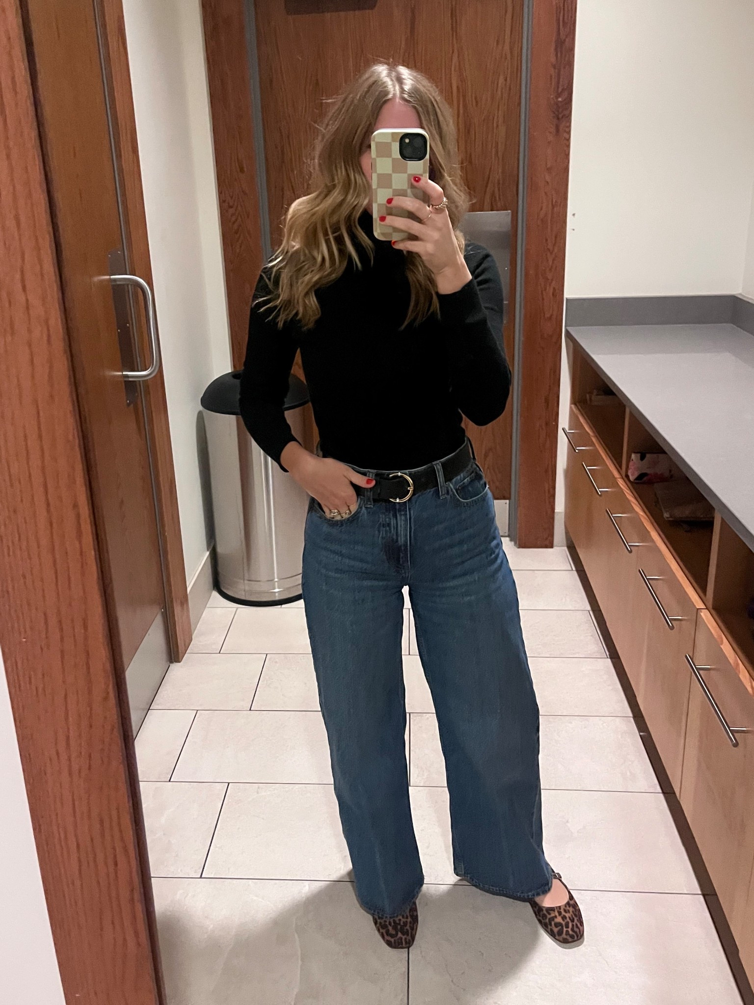 I get the wide-leg jeans hype now! These are the perfect width and length so the pants give a more tailored/intentional vs baggy/sloppy look. for reference: I am 5'2 so the "short" length is perfect on me 👖👌🏼 

#LTKSaleAlert #LTKWorkwear #LTKPetite