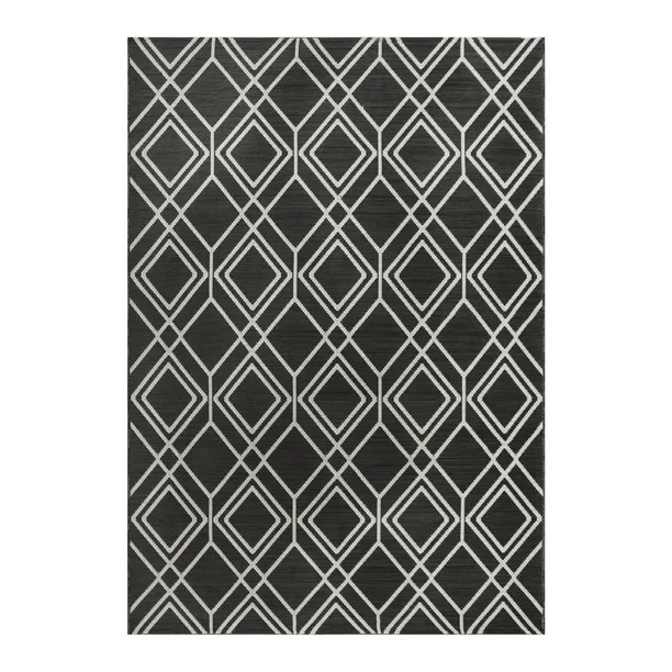 Better Homes & Gardens 5' X 7' Black and White Diamond Outdoor Rug | Walmart (US)