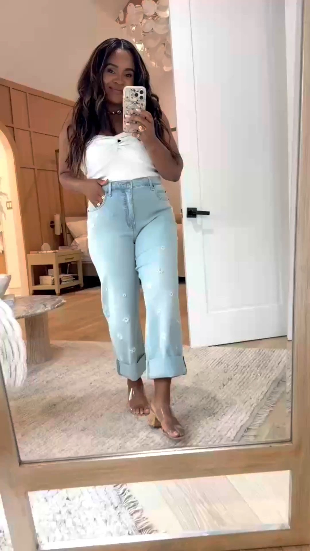How cute are these floral cropped jeans?🤍 They have a stretch to them and are perfect for summer.

#LTKmomlife #LTKootd #LTKgrwm