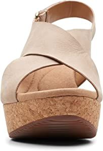 Clarks Women's Annadel Eirwyn Wedge Sandal | Amazon (US)