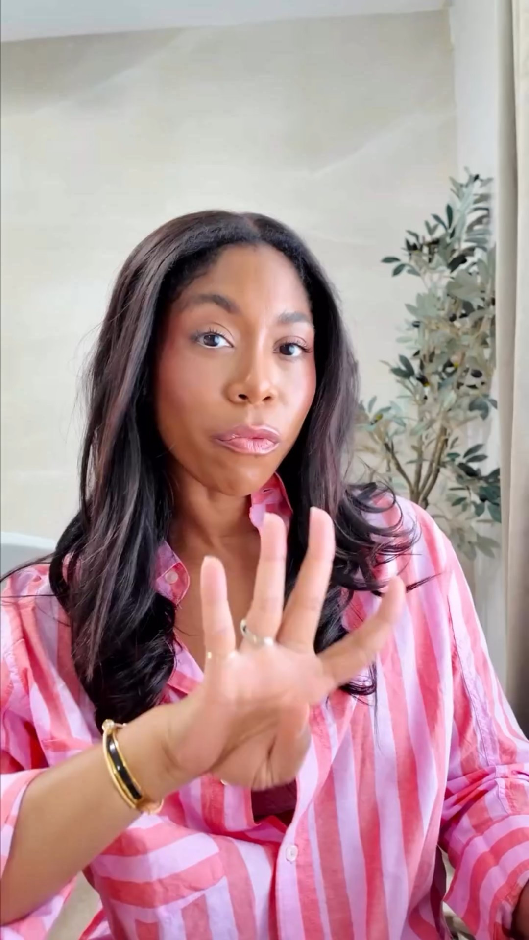 No gatekeeping over here 💁🏽‍♀️🤍 Comment “NEED” for links! 

4 drugstore finds you won’t catch me without.
Affordable, easy to repurchase, and they actually work.

#DrugstoreFinds #AffordableBeauty #BeautyYouActuallyUse #EverydayMakeup

drugstore beauty favorites, affordable skincare, budget beauty finds, everyday makeup essentials, easy beauty routine, products I repurchase, accessible beauty, low maintenance skincare, real life beauty staples