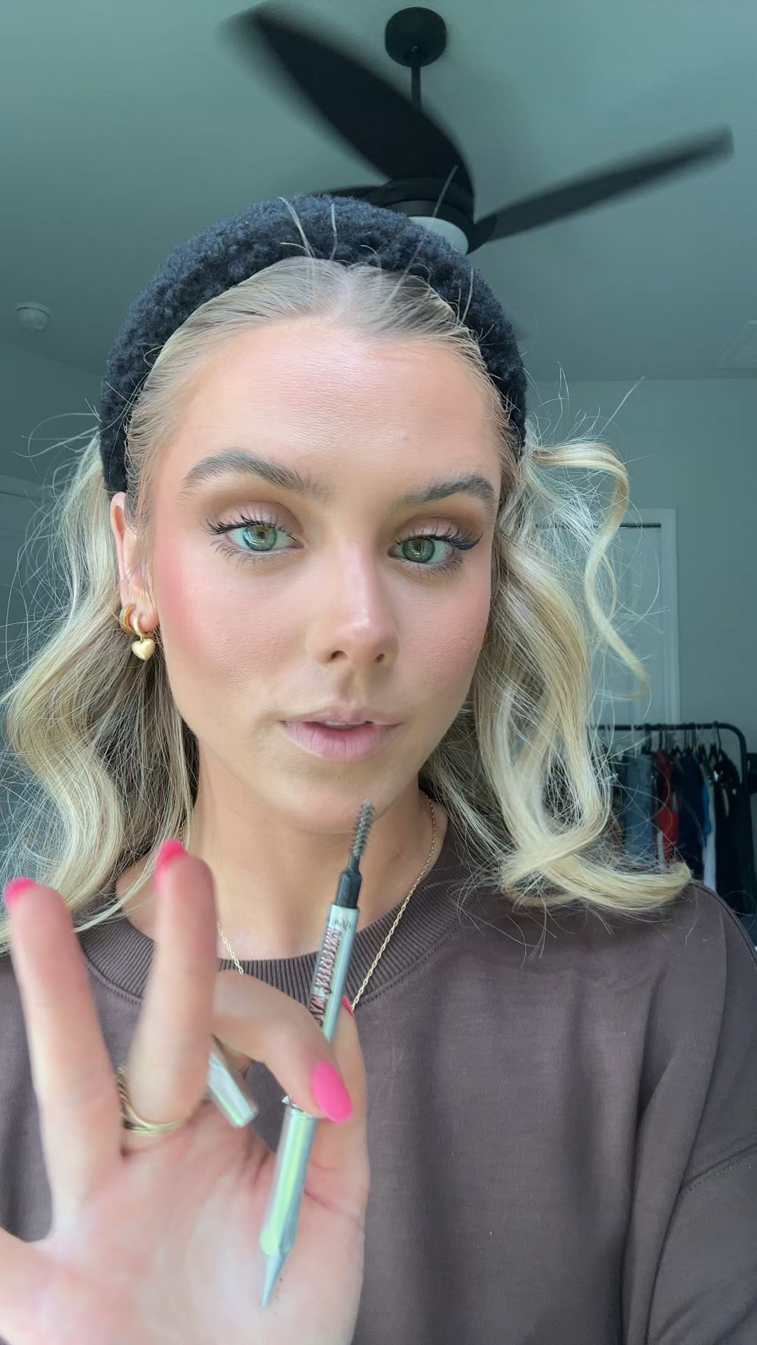 Milani Highly Rated Lash Extension Tubing Mascara dramatically extends and lifts lashes for that false lash look. This Japanese-inspired Lash Extending tubing technology, wraps each lash with tube-like polymers to add instant length and lift. The non-flaking, no-clumping formula applies seamlessly, lasts up to 16-hours and removes effortlessly with just warm water. Infused with Shea Butter & Castor Seed Oil, this power-house mascara also helps nourish and condition lashes as you wear it. 

#LTKBeauty #LTKFindsUnder50 #LTKWatchNow