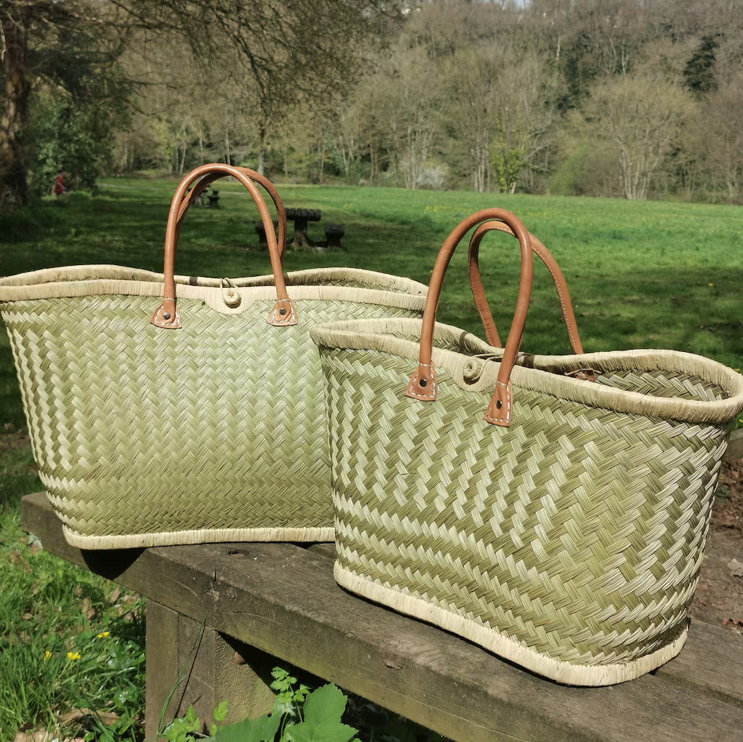 XXL natural straw basket, market tote, XXL beach bag - wicker basket with leather handle, picnic ... | Etsy (US)