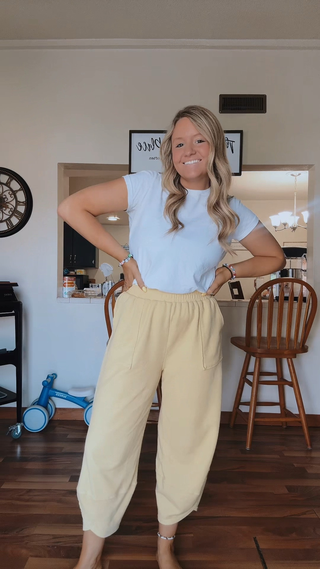 A sunny Sunday ootd! 💛🫶🏻 