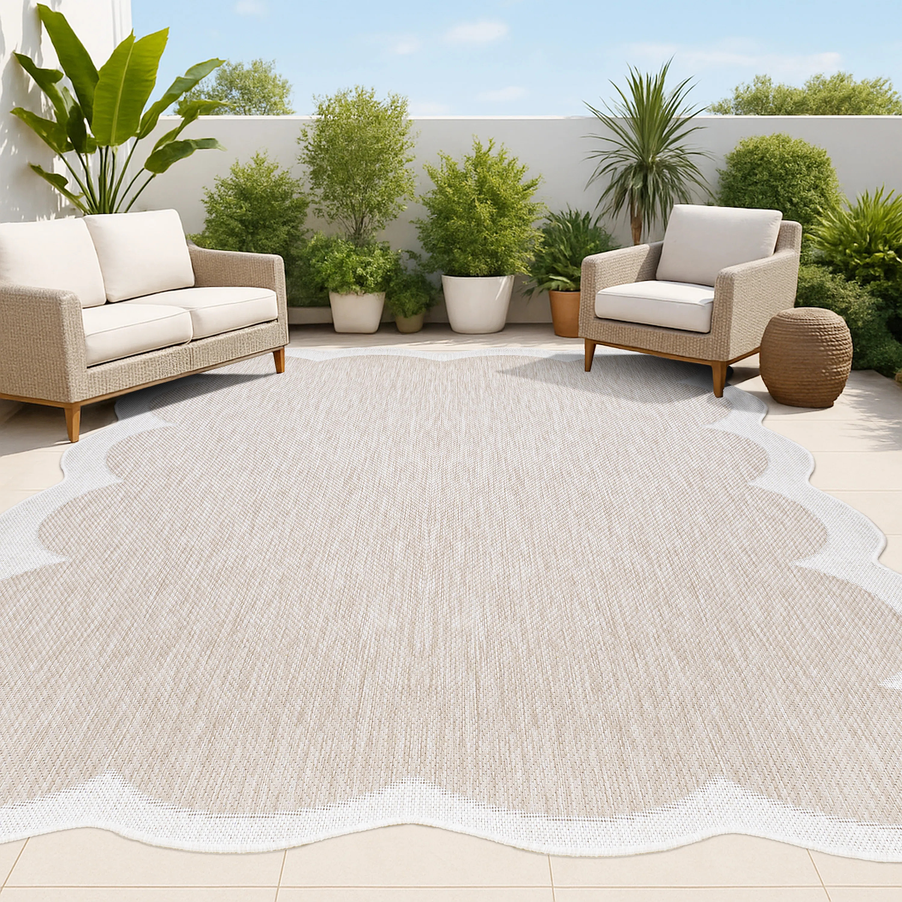 Manado Classic Cottage Two-Tone Scalloped Beige/Cream Indoor/Outdoor Rug | Wayfair North America
