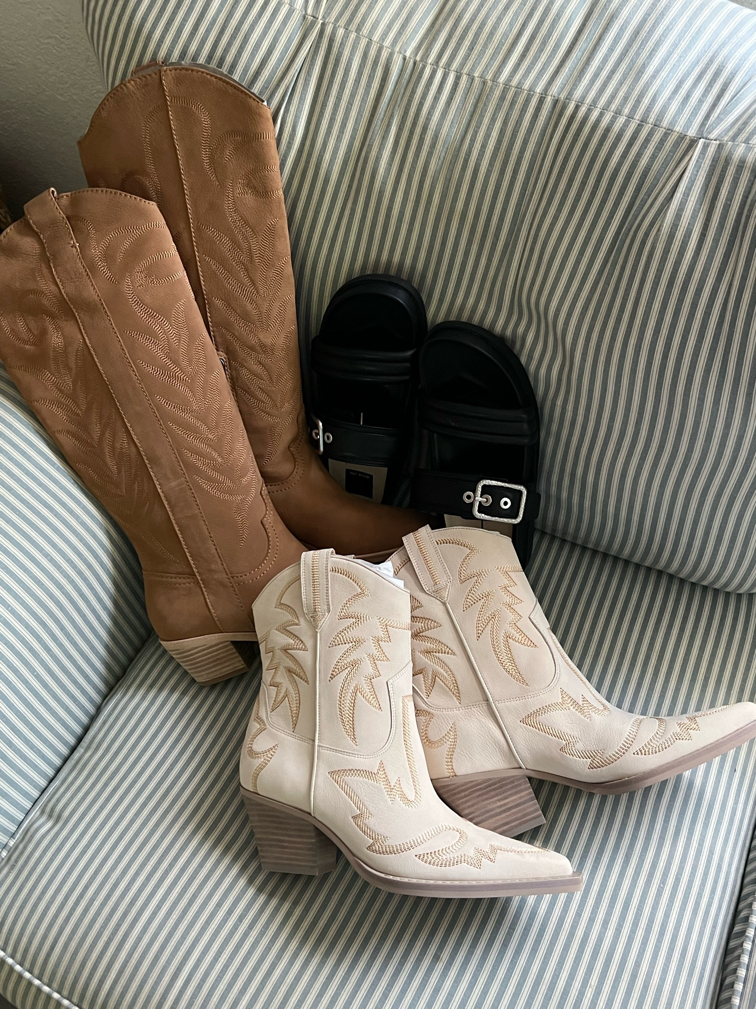 Cutest boots and sandals. 20% off when you sign up with your email 

#LTKstyletip #LTKxNSale #LTKshoecrush