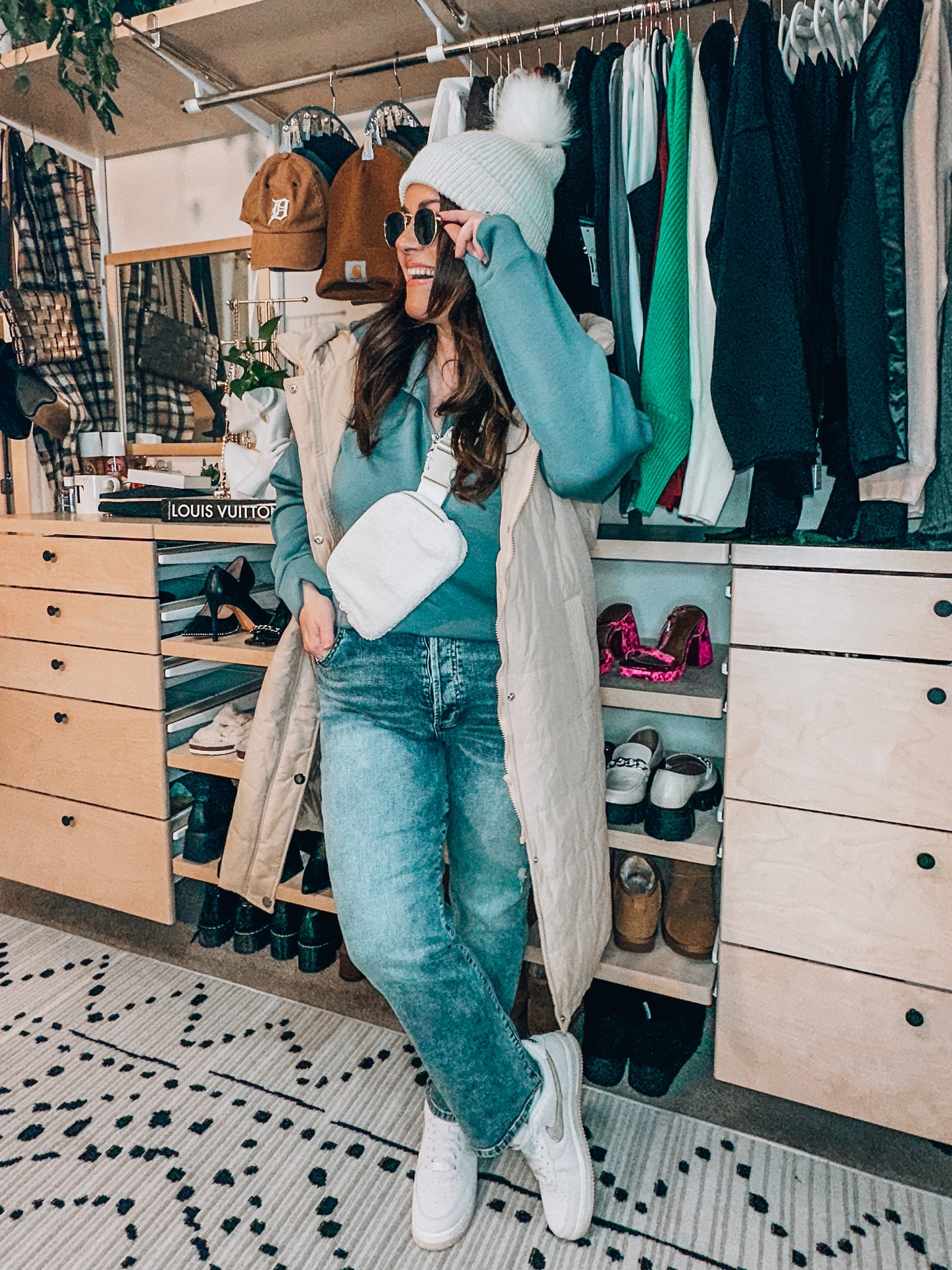 Winter midsize ootd 
Super cozy pullover I have this in multiple colors (xl) code: TARYNTRULYXSPANX 
Fave wireless bra (xl) code: taryn20
Jeans have some stretch size 14 so comfy 
Sherpa Belt bag is Amazon 
Cream Air Force one sneakers tts 
Smiley face socks Amazon find 
Bong puffer vest xl 


#LTKcurves #LTKsalealert #LTKSeasonal