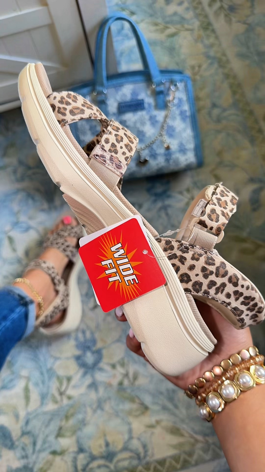 Leopard print Skechers sandals 🤎🤎  #skechers #sandals

#LTKgrwm #LTKootd #LTKActive