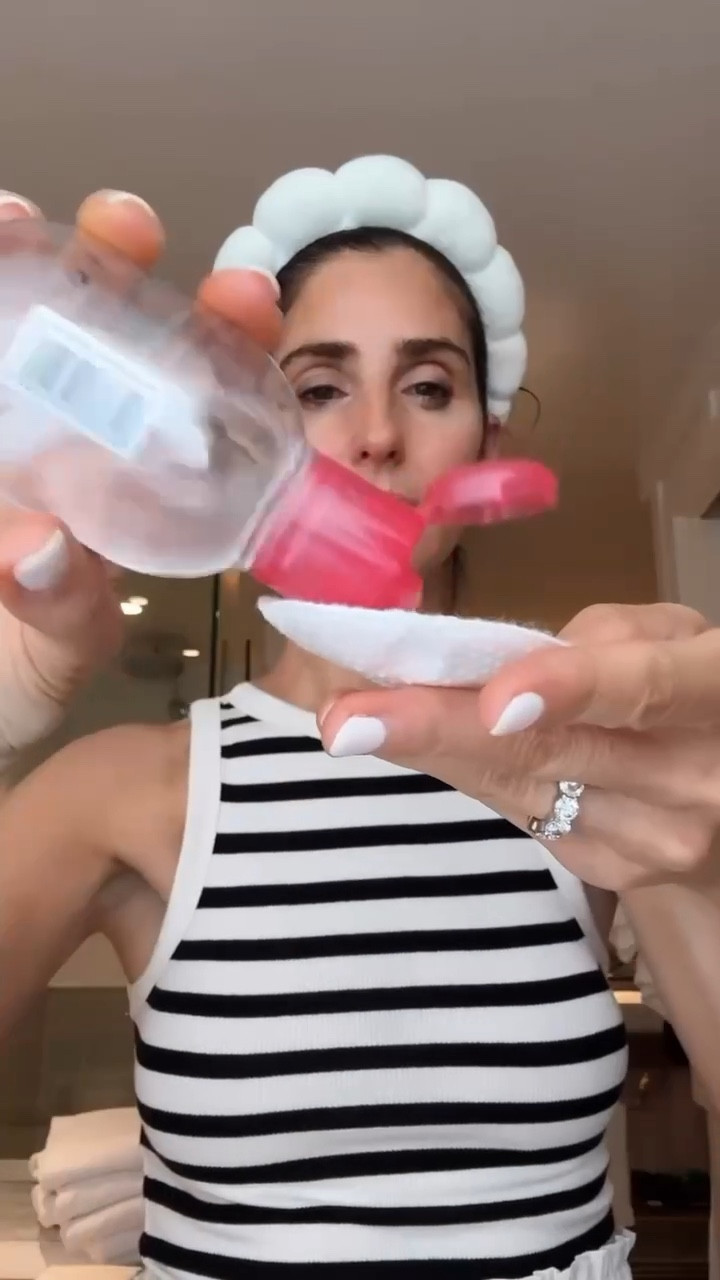 Quick and easy makeup for everyday. I use the shade neutral tan foundation xx

#LTKBeauty #LTKmorningroutine #LTKselfcare