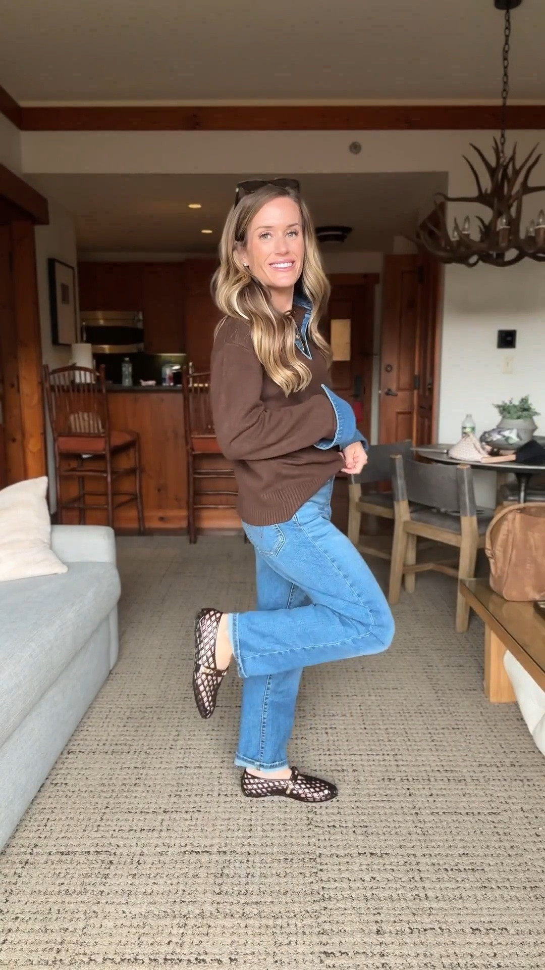 What I’m wearing to explore Stowe, VT!

Fall outfit fall fashion sweater cozy outfit denim jeans

#LTKootd #LTKmomlife #LTKgrwm