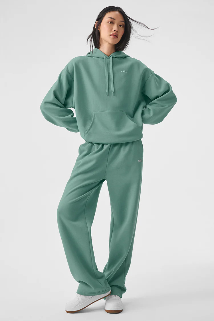 Accolade Straight Leg Sweatpant | Alo Yoga