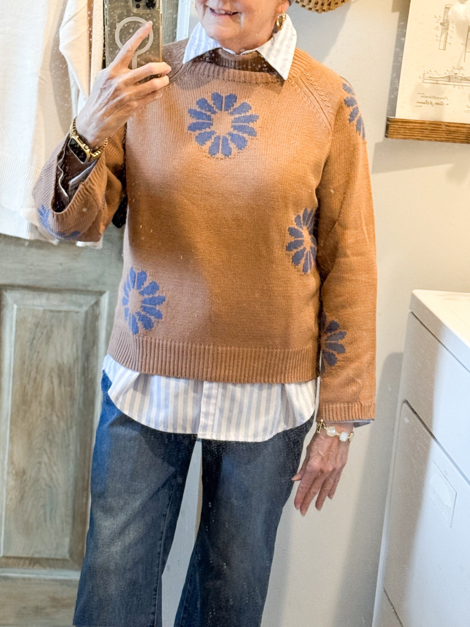 Cute color combinations in this mock turtleneck sweater.  

#LTKFindsUnder50 #LTKSeasonal #LTKOver40