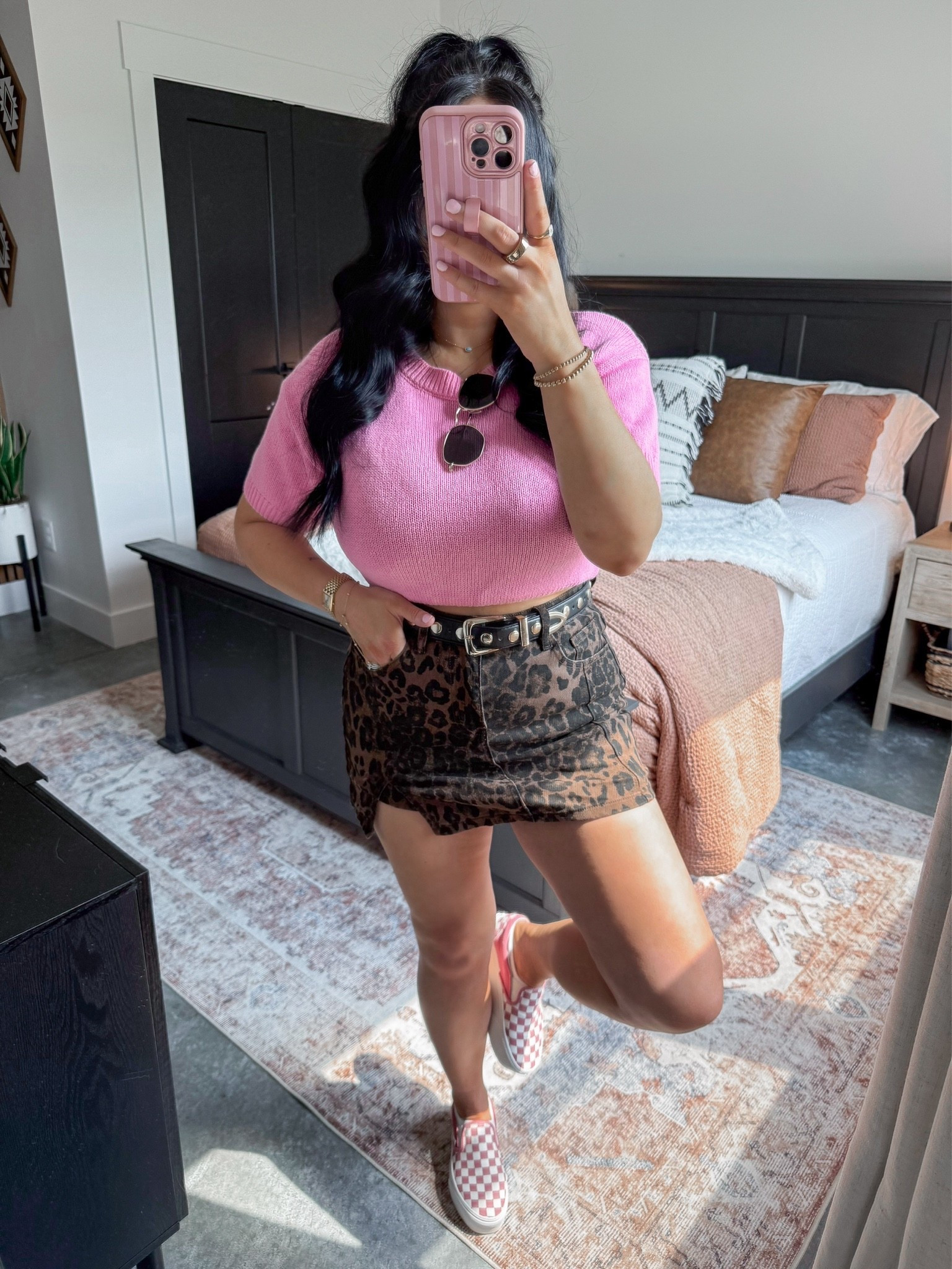 Edgy Summer Outfit 🐆

Sweater Top - small
Skort - small (brown leopard option)
Belt - 27-31

#LTKootd