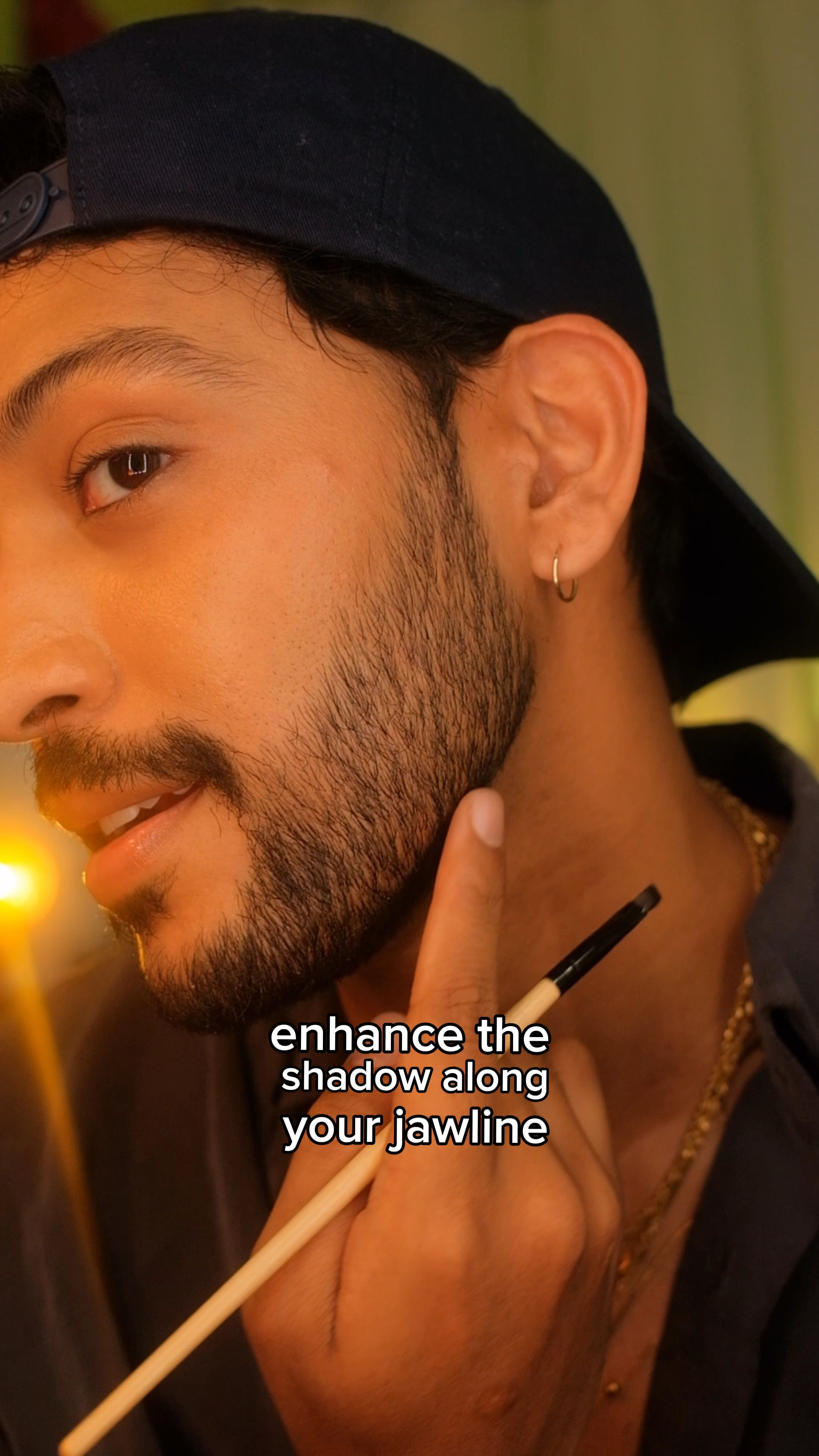 How to get a more chiseled jawline - Men’s Beauty 101
Enhance the sharpness of your jawline with this makeup tip/makeup hack! Take any dark eyeshadow and paint along the jawline, making sure to blend with a spoolie as you go!

#LTKBeauty #LTKFindsUnder100 #LTKMens