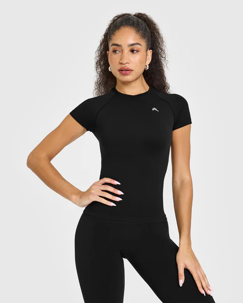 Go To Seamless Fitted Top 
 Black | Oner Active (UK / US)